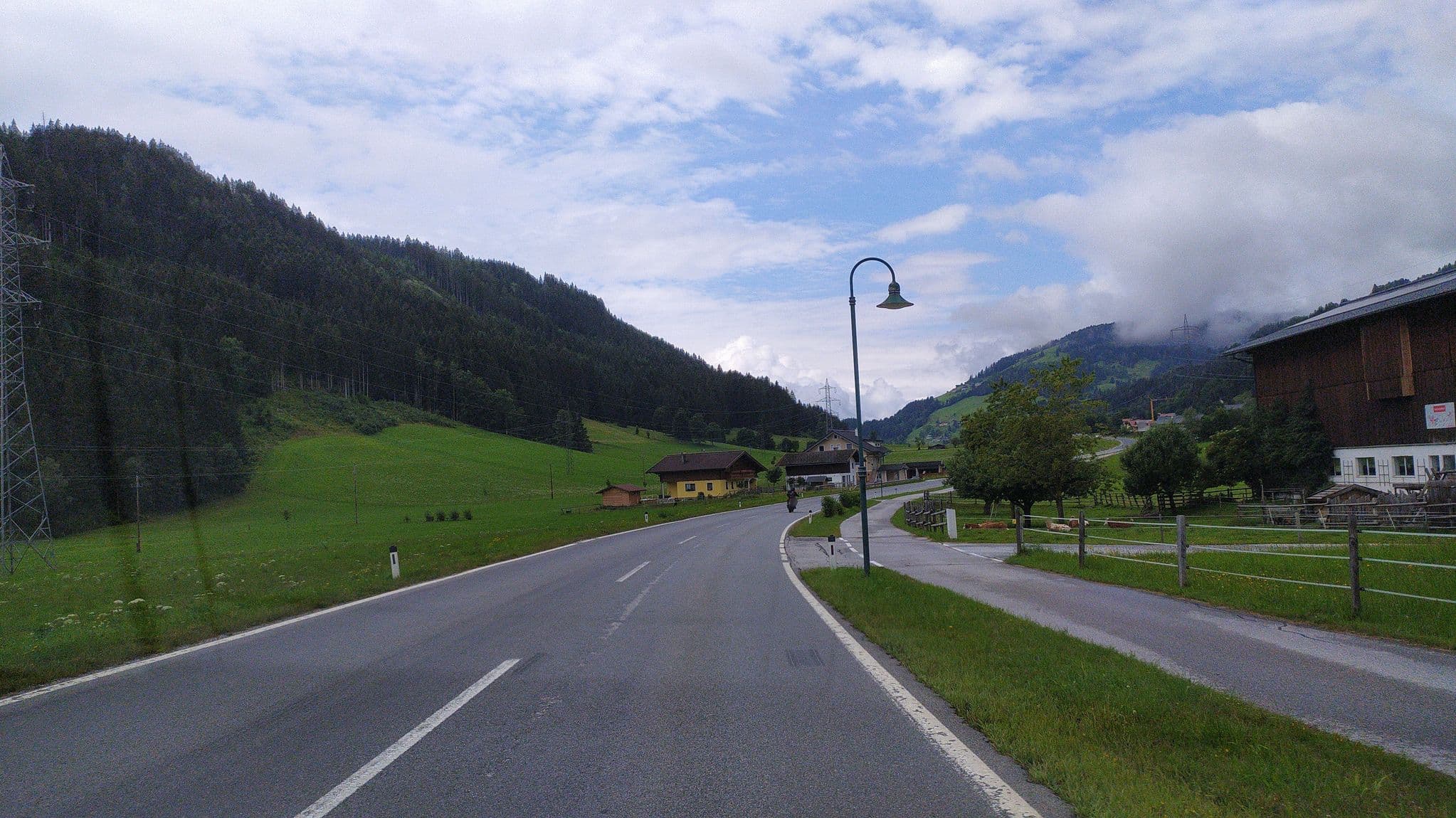 Street view near Vierthalerhof, Hof — © suriv (CC BY-SA · Mapillary)