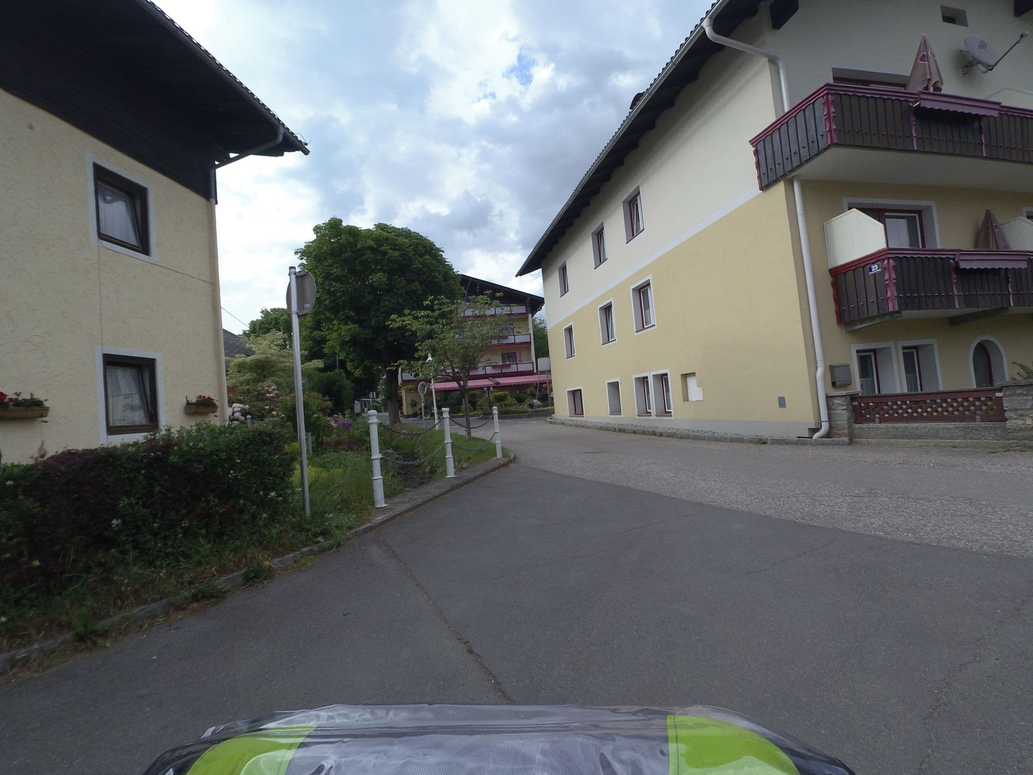 Street view near Hotel Pension Villa Dorothy, Seeboden — © schermy_at (CC BY-SA · Mapillary)