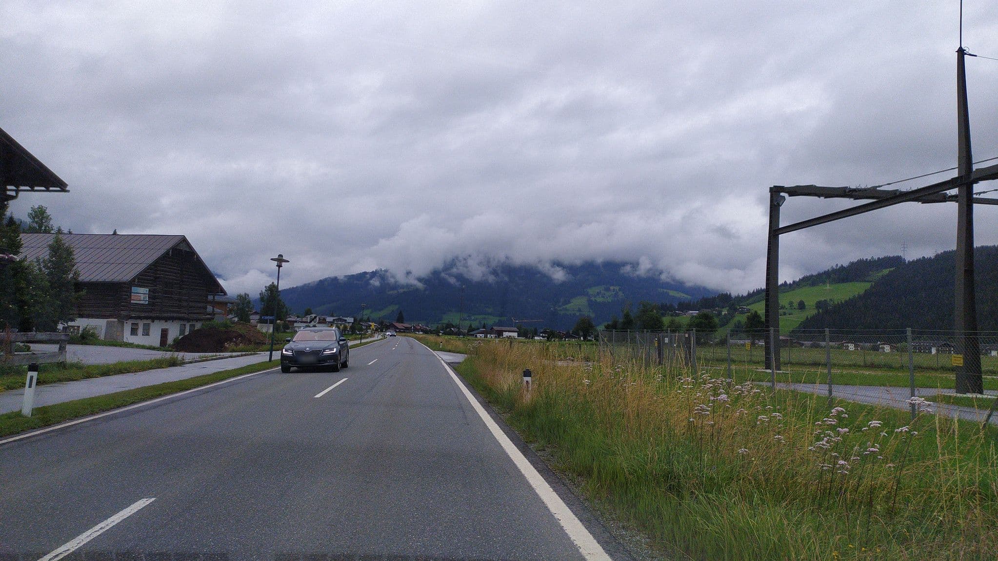 Street view near Bauernhof Grabenbauer, Altenmarkt im Pongau — © suriv (CC BY-SA · Mapillary)