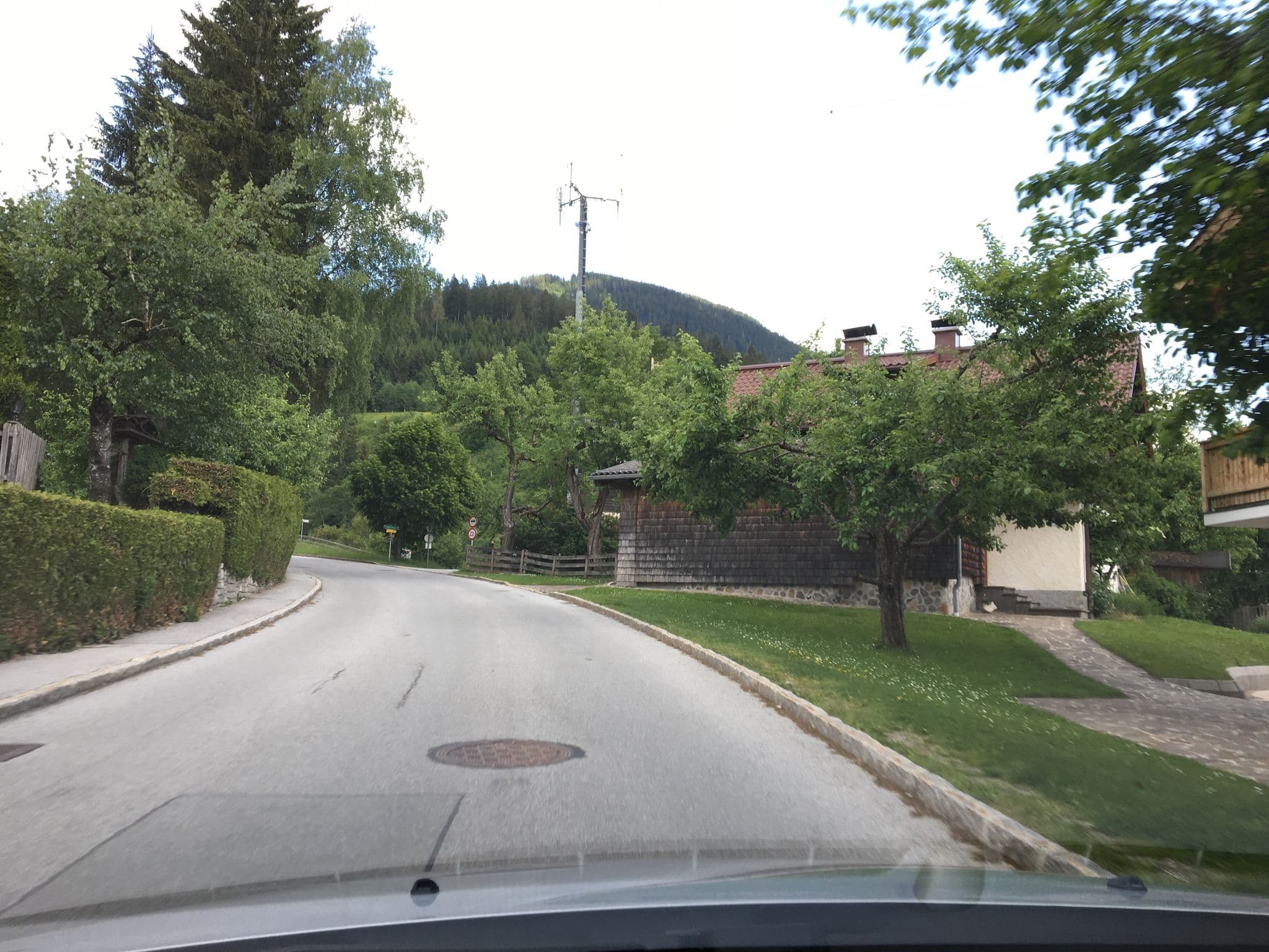 Street view near Room 5, Hof — © chicc0 (CC BY-SA · Mapillary)