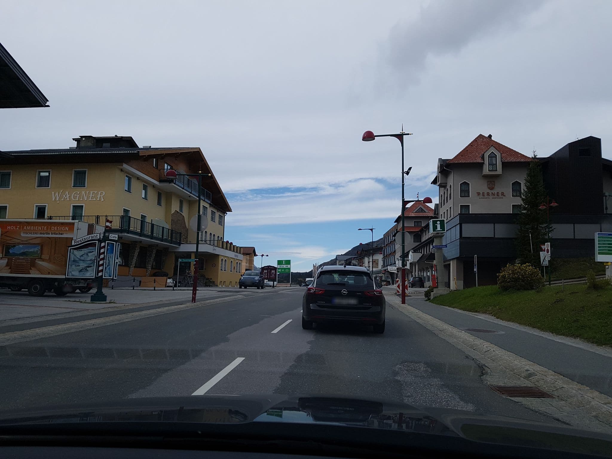 Street view near Apartments Elisabeth - Obertauern, Mauterndorf — © schermy_at (CC BY-SA · Mapillary)