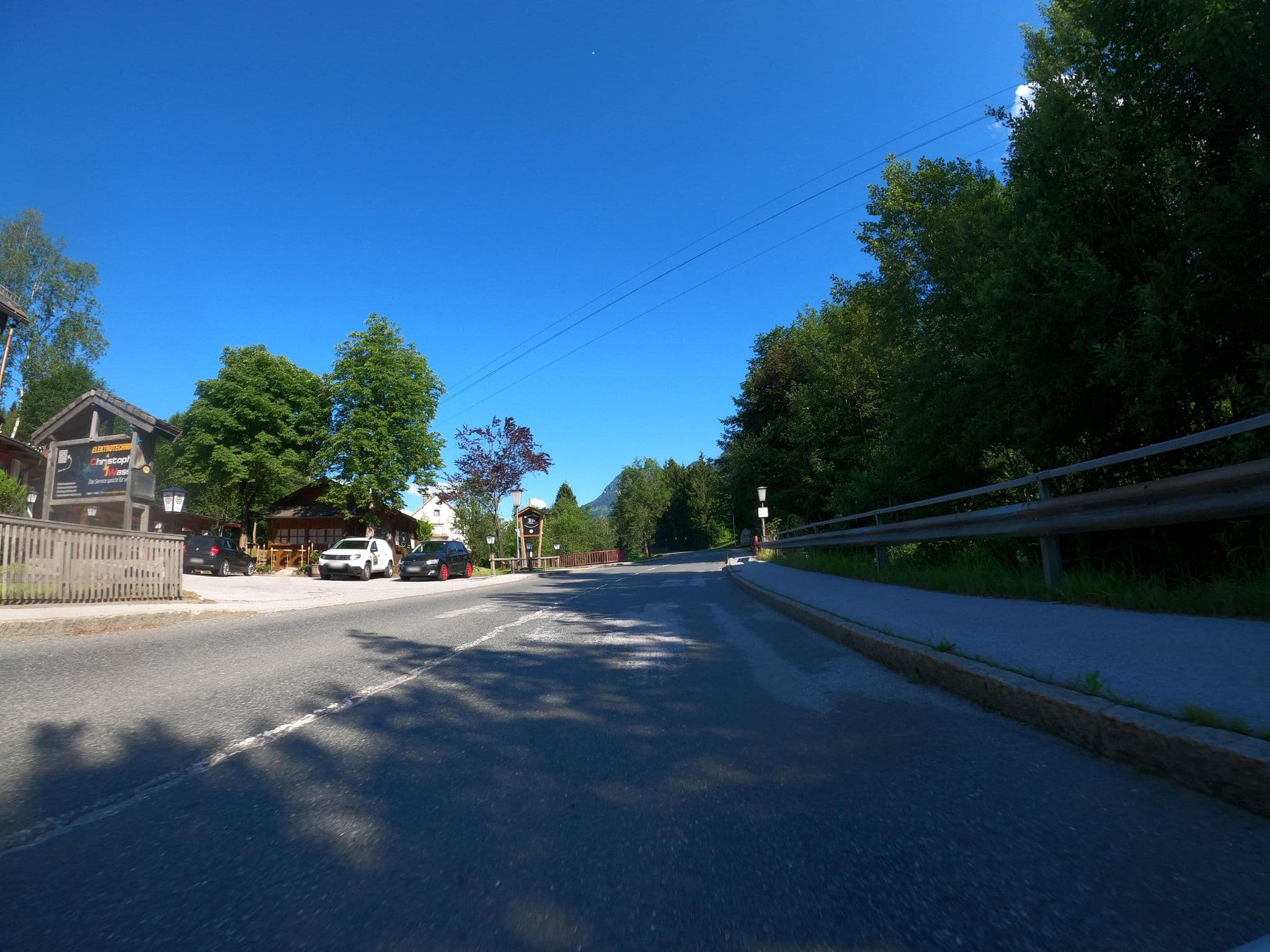 Street view near Restaurant El Estero, Abtenau — © phitec (CC BY-SA · Mapillary)