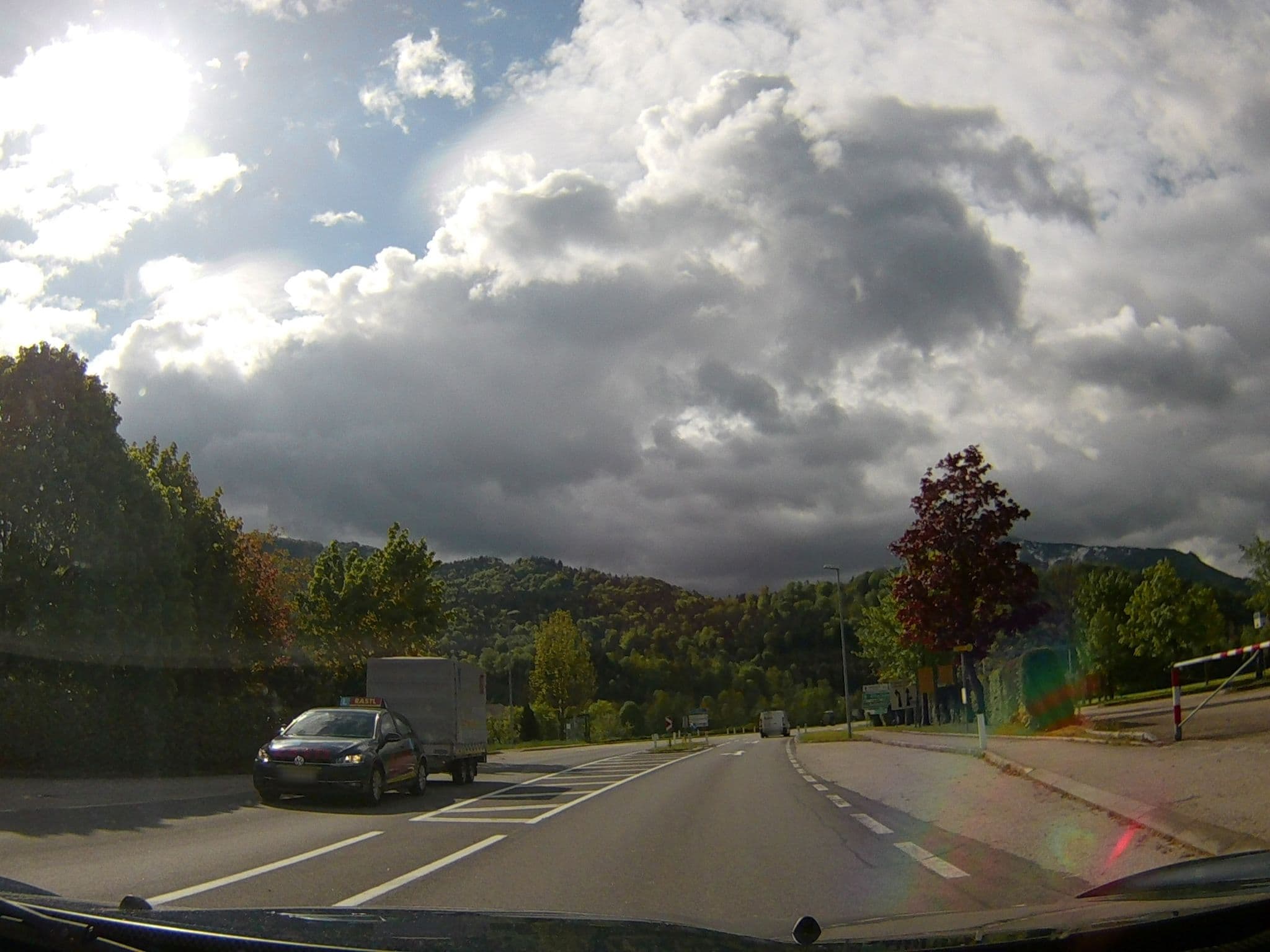 Street view near Landhaus Edtmayer, Sankt Lorenz — © oferi (CC BY-SA · Mapillary)