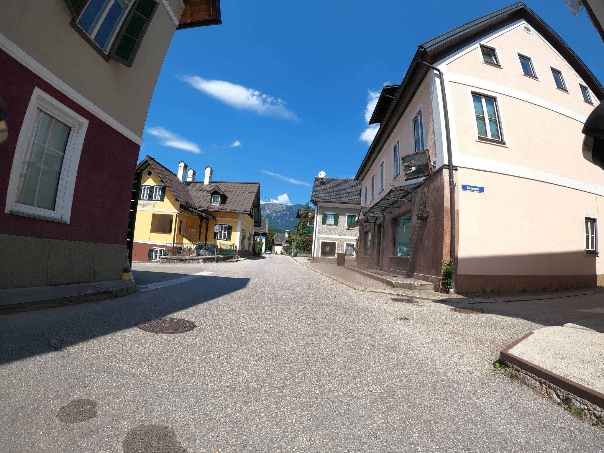Street view near Villa Goisern, Bad Goisern — © Langfahrer (CC BY-SA · Mapillary)
