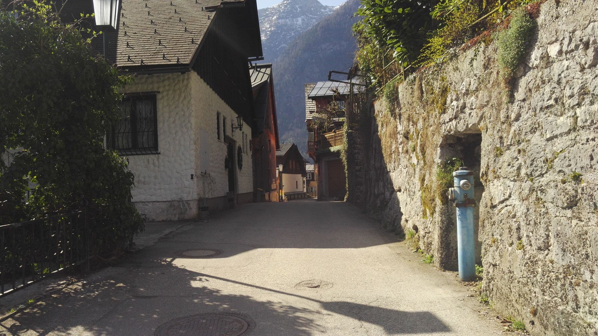 Street view near Haus Sarshein, Gosau — © aceini (CC BY-SA · Mapillary)