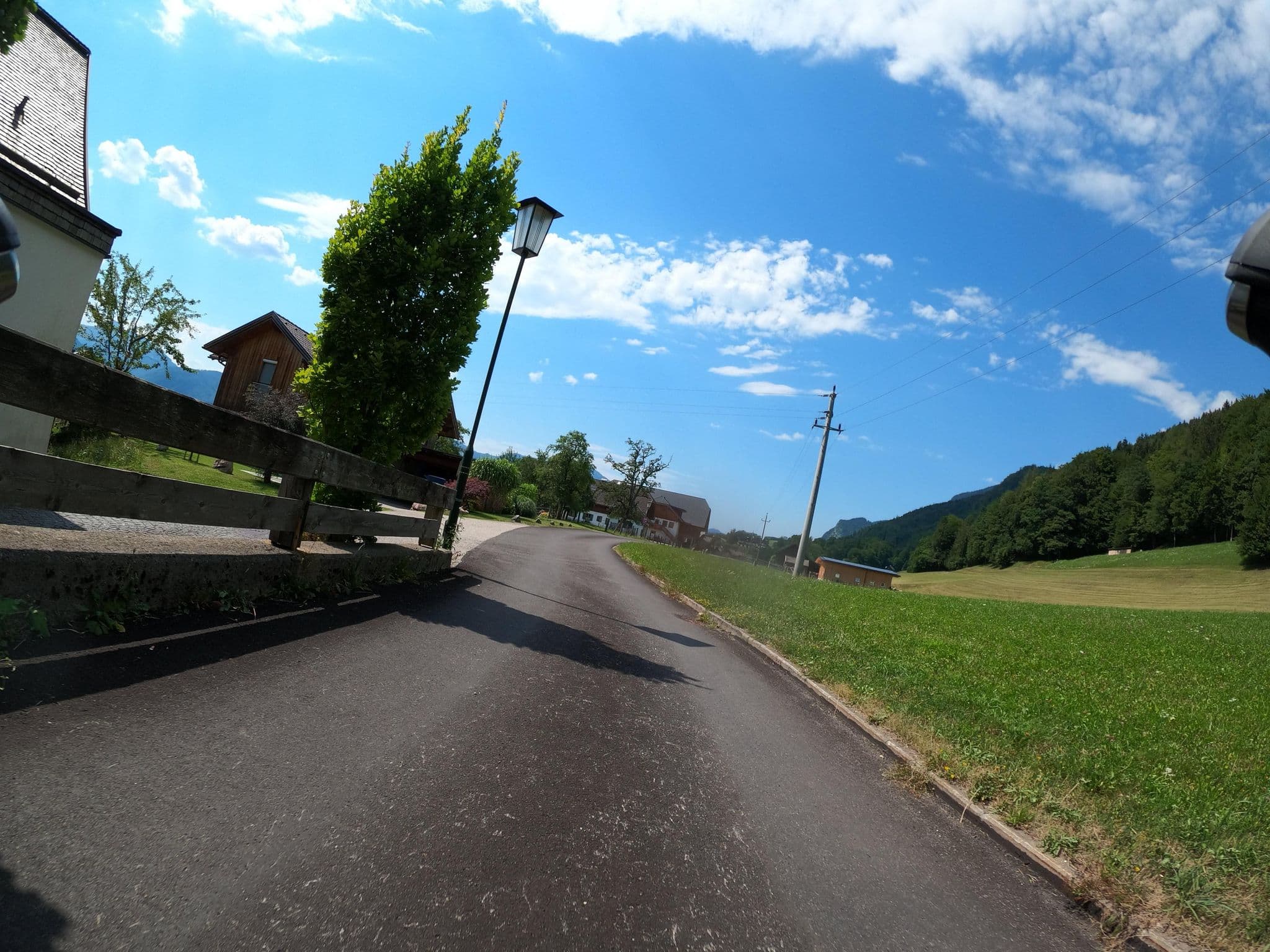 Street view near Hauslhof, Sankt Wolfgang im Salzkammergut — © Langfahrer (CC BY-SA · Mapillary)