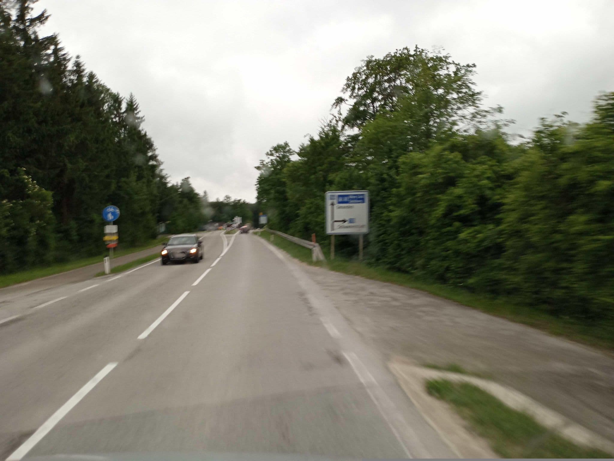 Street view near Gasthaus am Traunfall, Roitham — © atze02 (CC BY-SA · Mapillary)