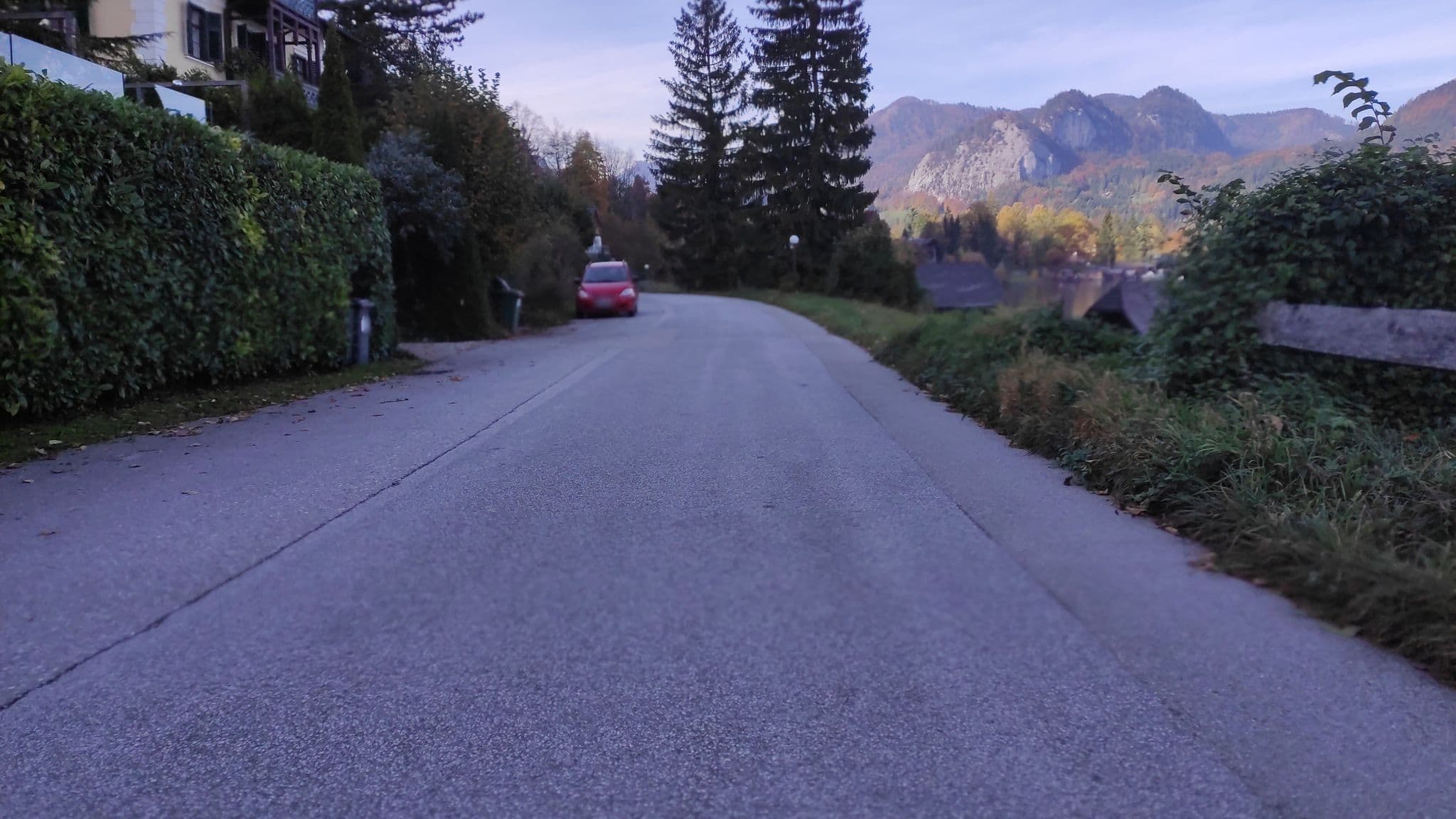 Street view near Villa am See, Sankt Gilgen — © consens_verkehrsplanung (CC BY-SA · Mapillary)