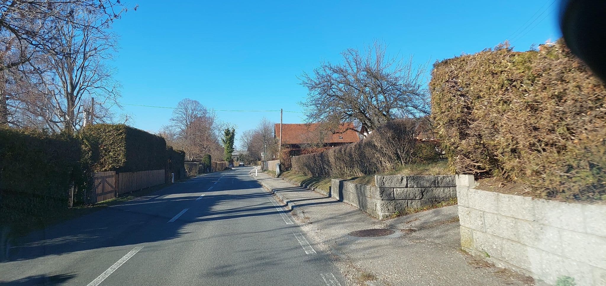 Street view near Thomas Gebetsroither, Schörfling — © gzin (CC BY-SA · Mapillary)