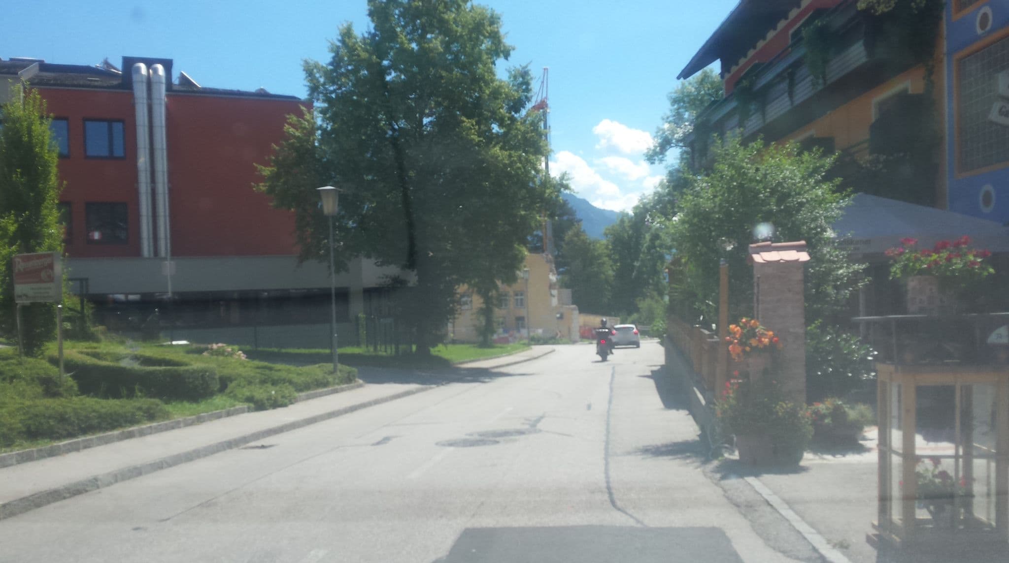 Street view near Gasthof Reisenberger, Altmünster — © stefan147 (CC BY-SA · Mapillary)