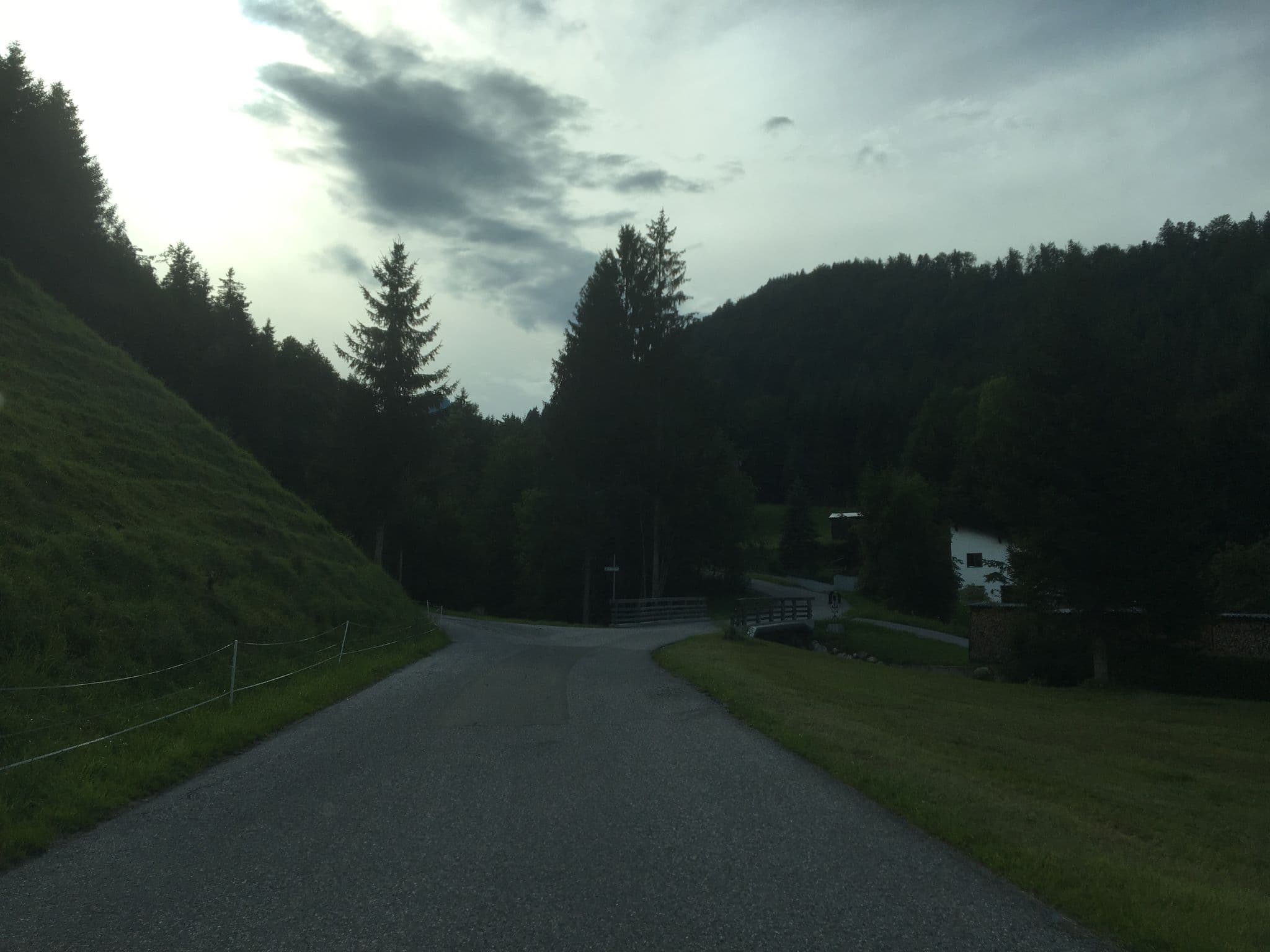 Street view near Rocheralm - Quehenberger Maria, Abtenau — © schobi (CC BY-SA · Mapillary)