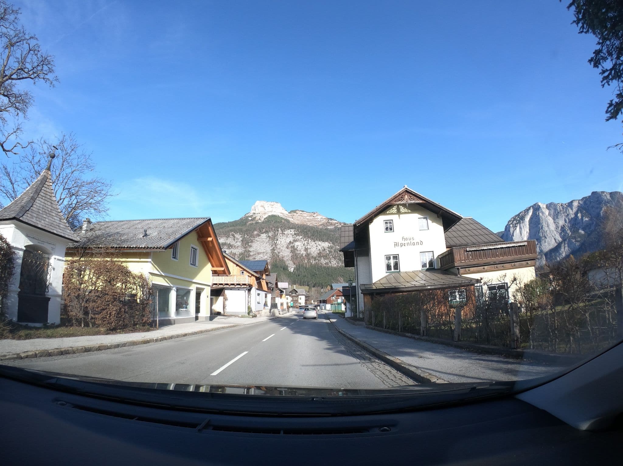 Street view near Hotel Hubertushof, Bad Aussee — © tobiaso (CC BY-SA · Mapillary)