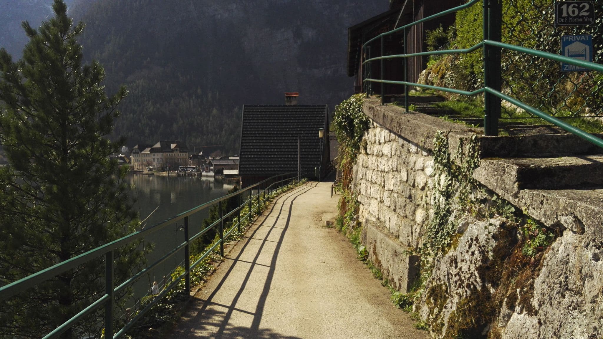 Street view near Johann Holl, Gosau — © aceini (CC BY-SA · Mapillary)