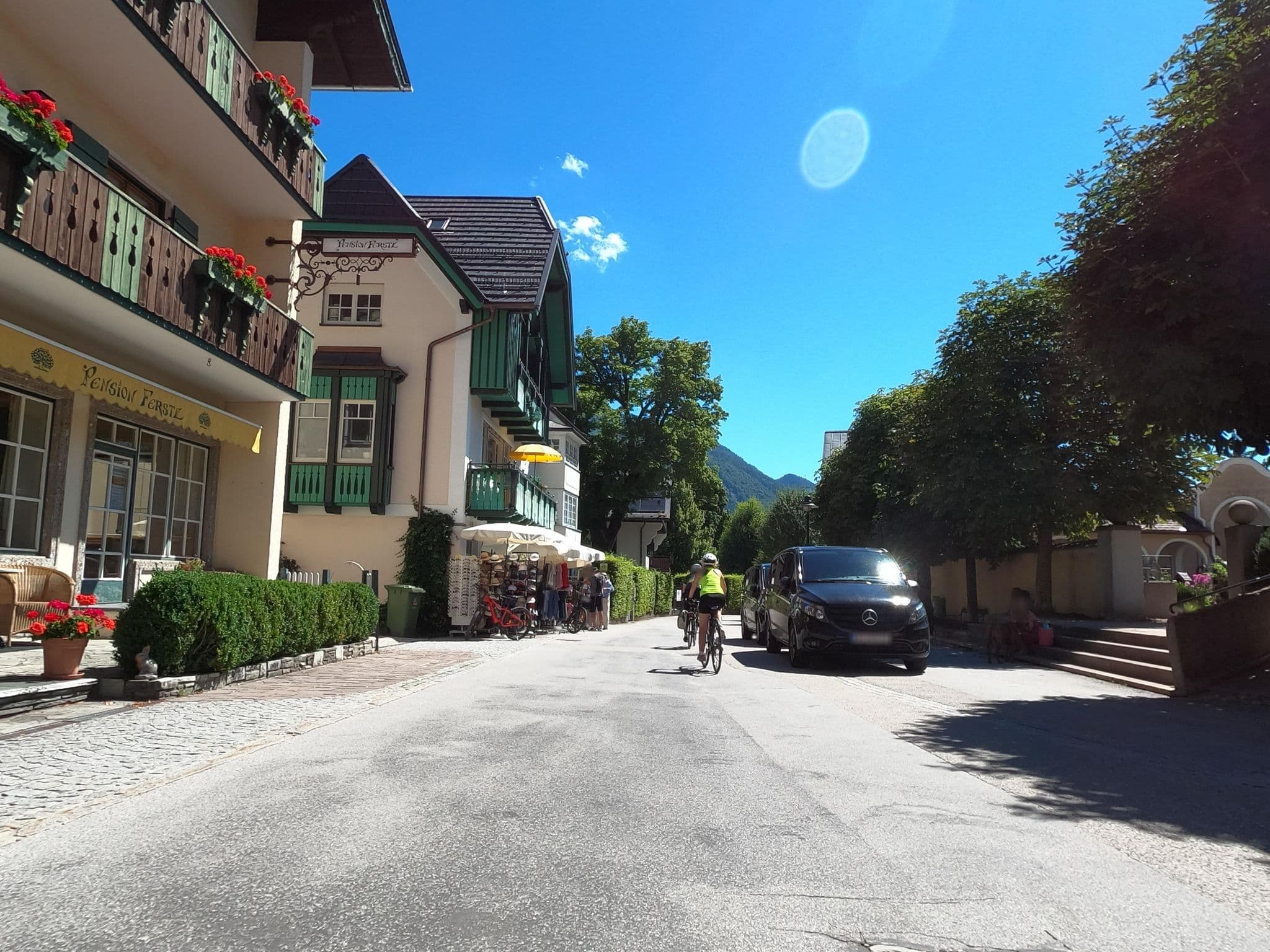 Street view near Monika Ferstl - Frühstückspension Ferstl, Sankt Gilgen — © Langfahrer (CC BY-SA · Mapillary)