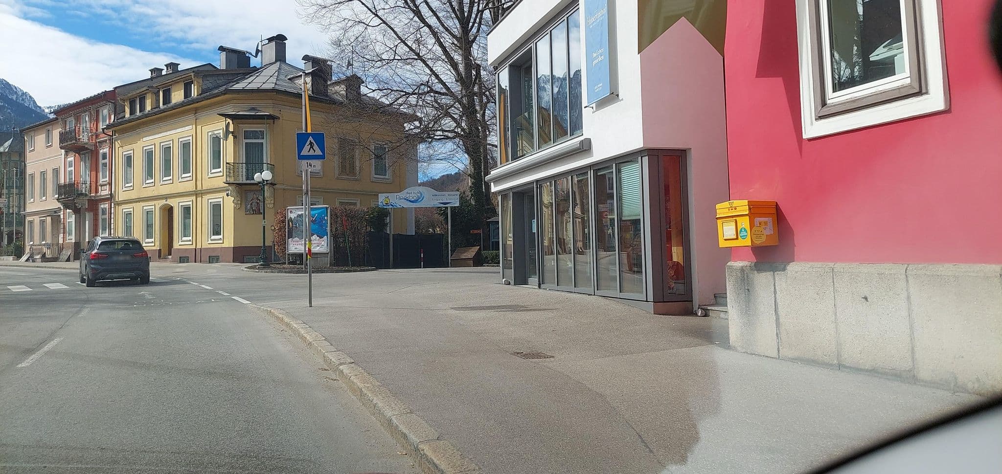 Street view near Landhotel Hubertushof, Bad Ischl — © gzin (CC BY-SA · Mapillary)