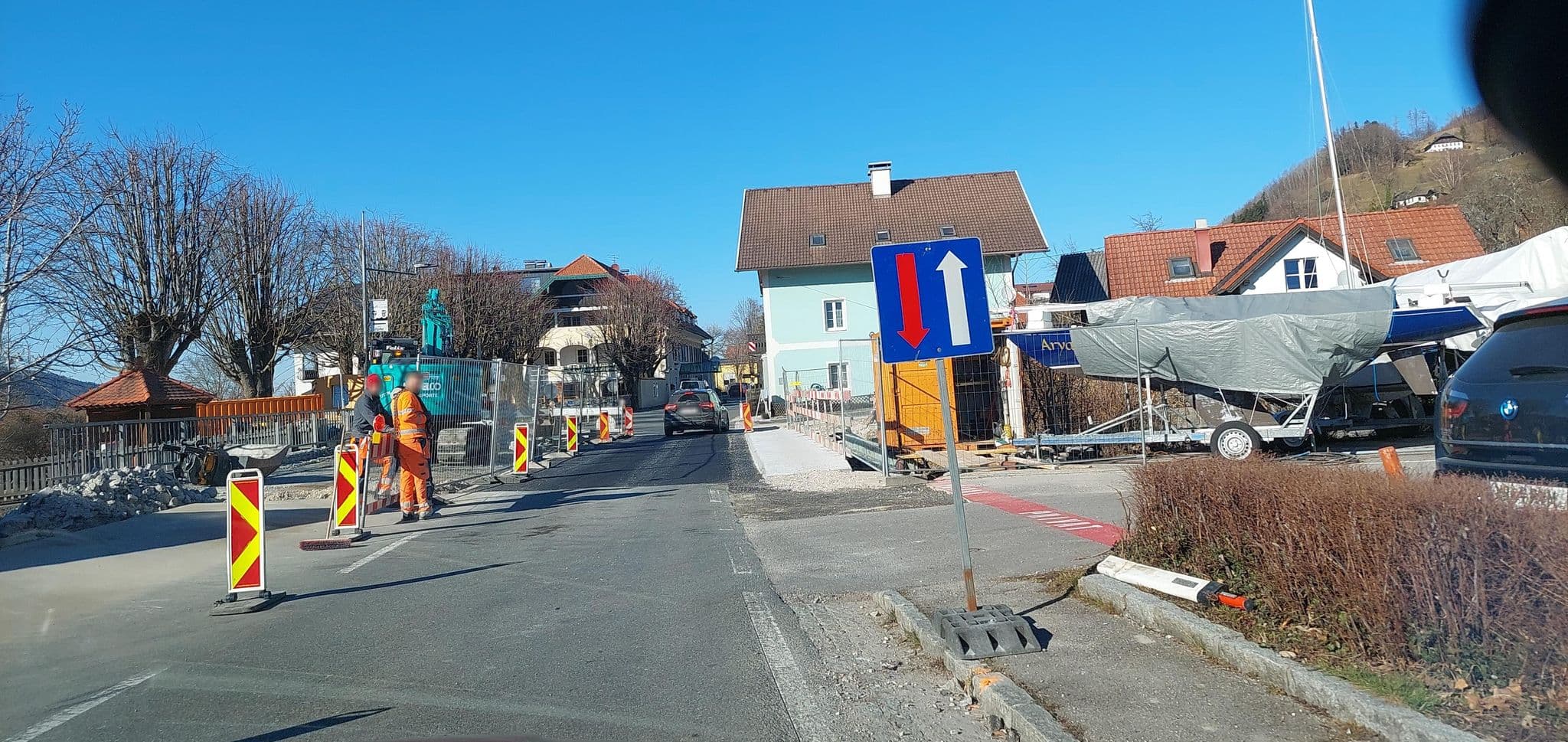 Street view near Ferienwohnungen Mach, Sankt Georgen im Attergau — © gzin (CC BY-SA · Mapillary)