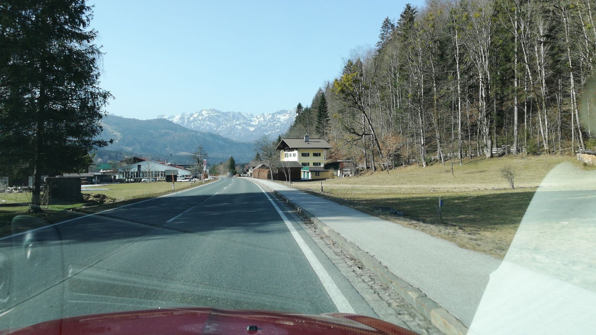 Street view near Gasthaus-Pension Bergheimat, Bad Goisern — © gzin (CC BY-SA · Mapillary)