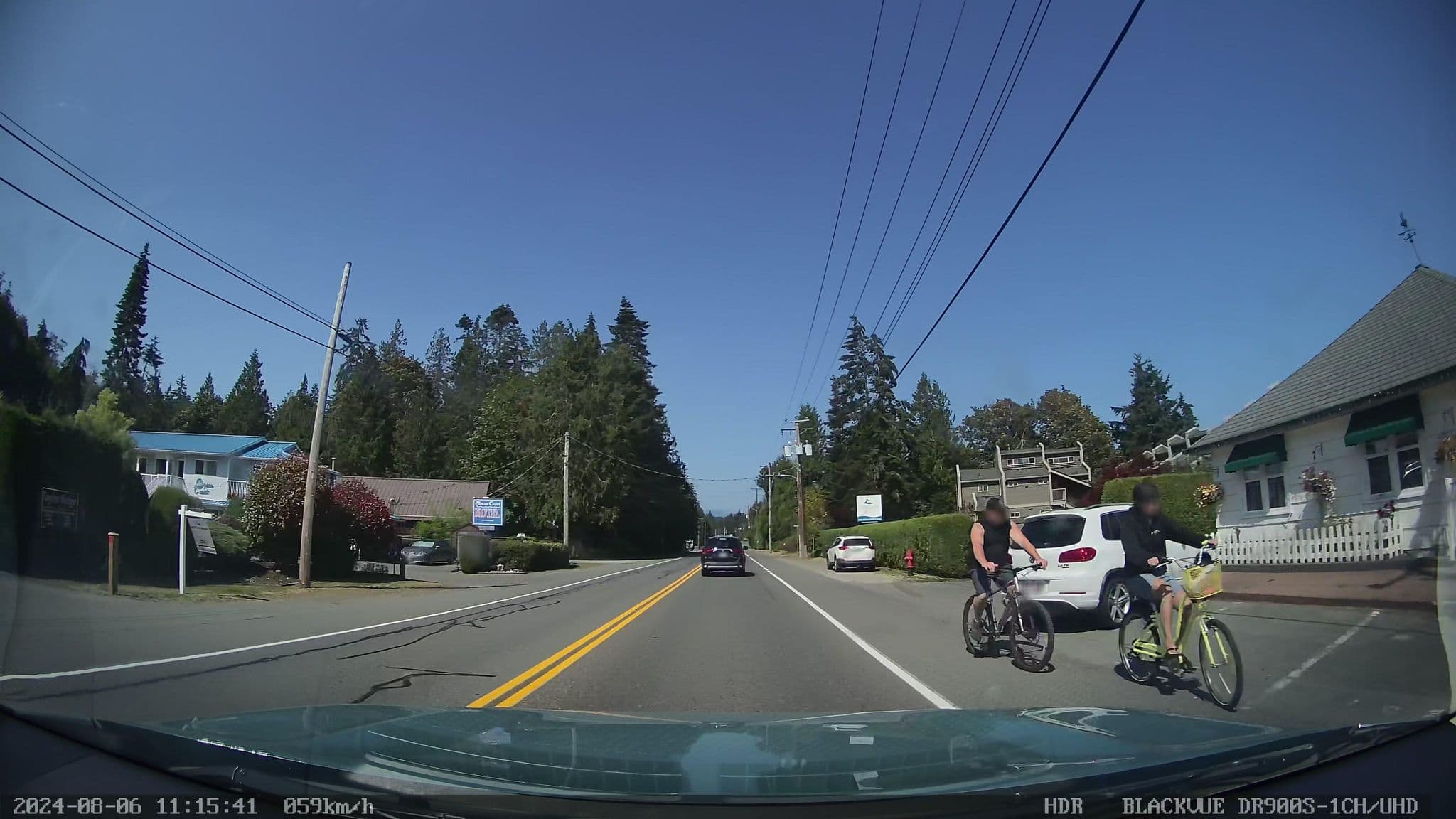 Street view near Buena Vista by the Sea Motel, Qualicum Beach — © davidmetcalfe (CC BY-SA · Mapillary)