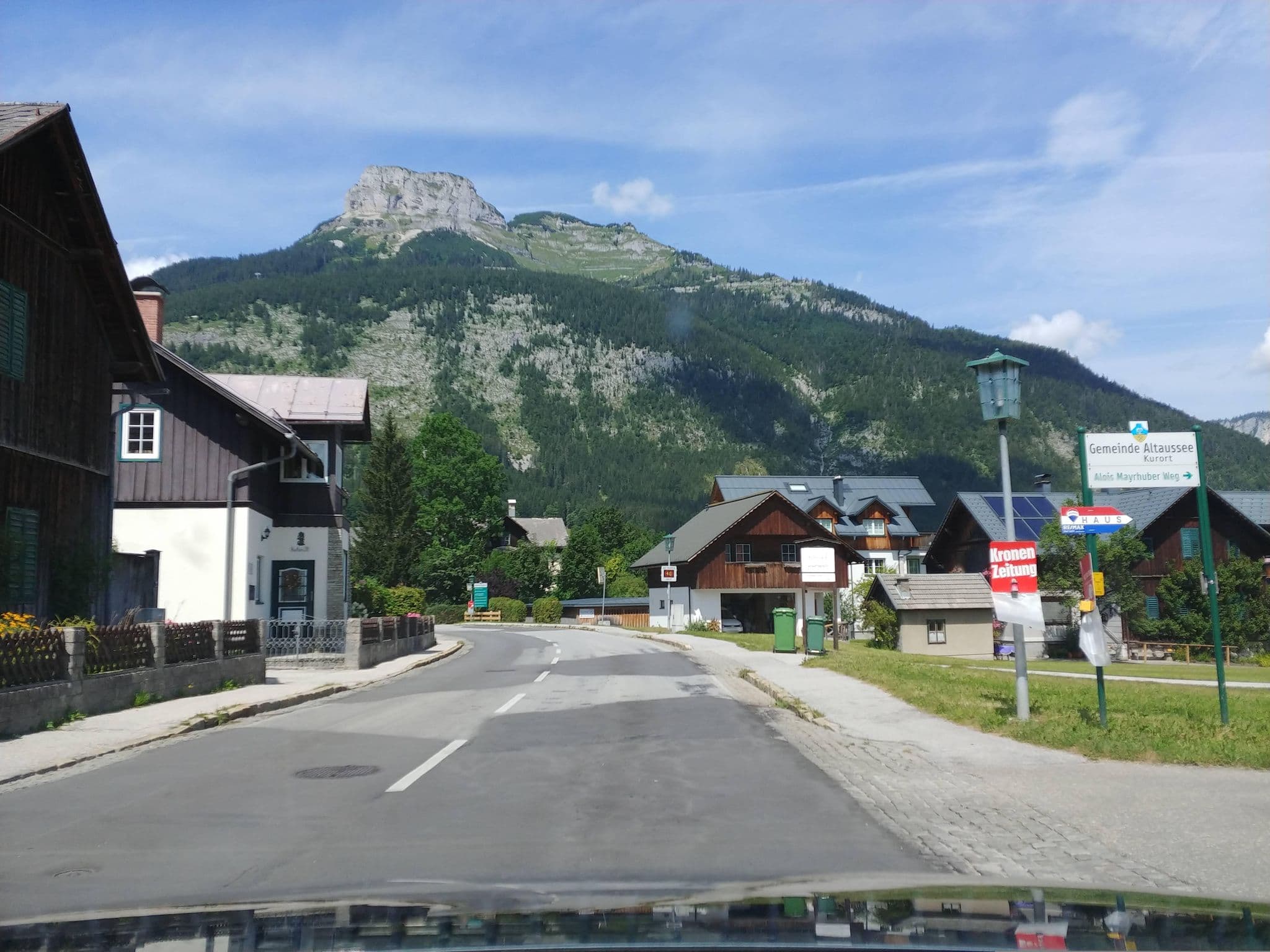 Street view near Ferienwohnung Haus Alpenland, Bad Aussee — © tomatsn (CC BY-SA · Mapillary)