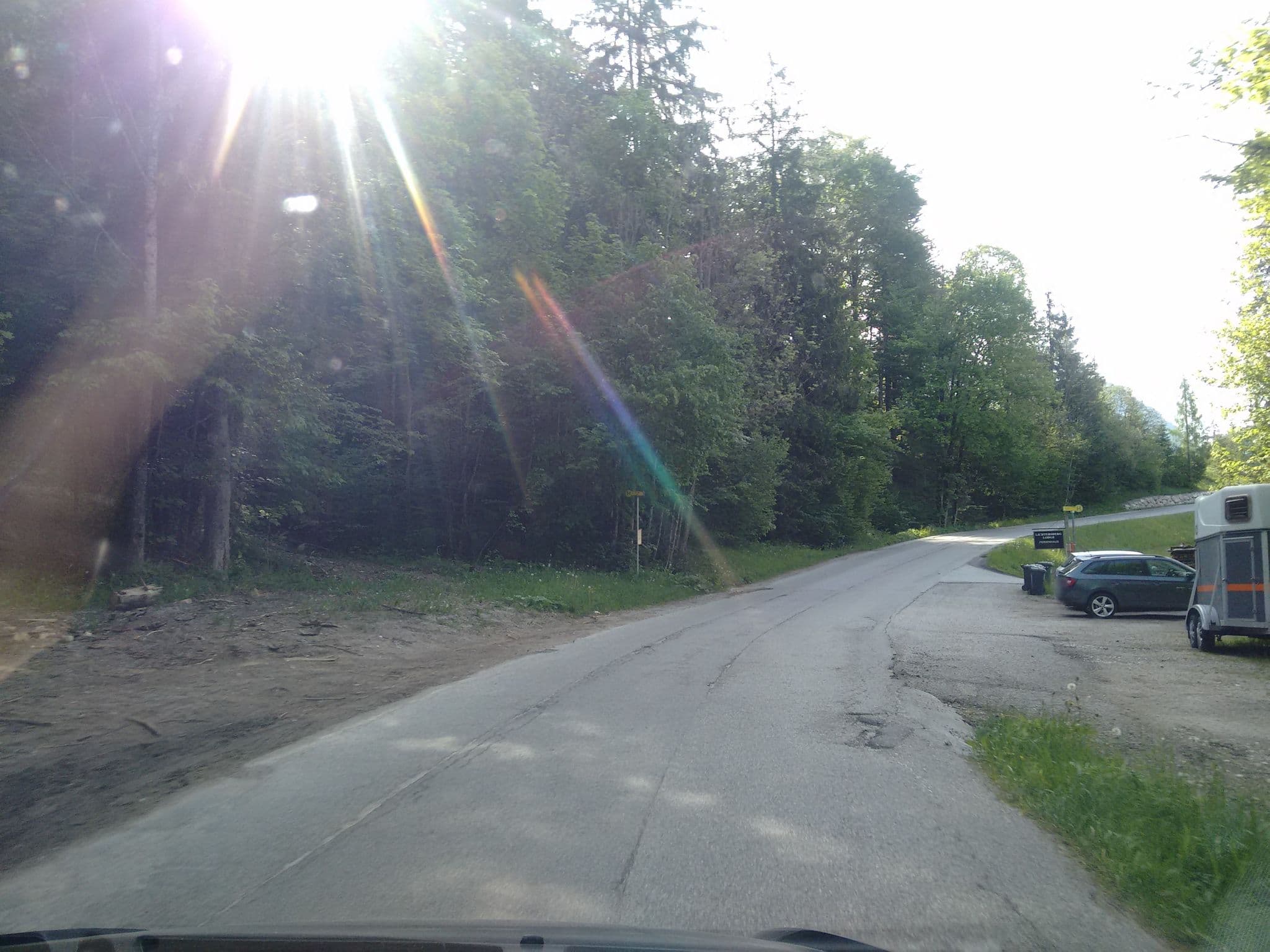 Street view near Lichtersberg Lodge, Bad Aussee — © gzin (CC BY-SA · Mapillary)