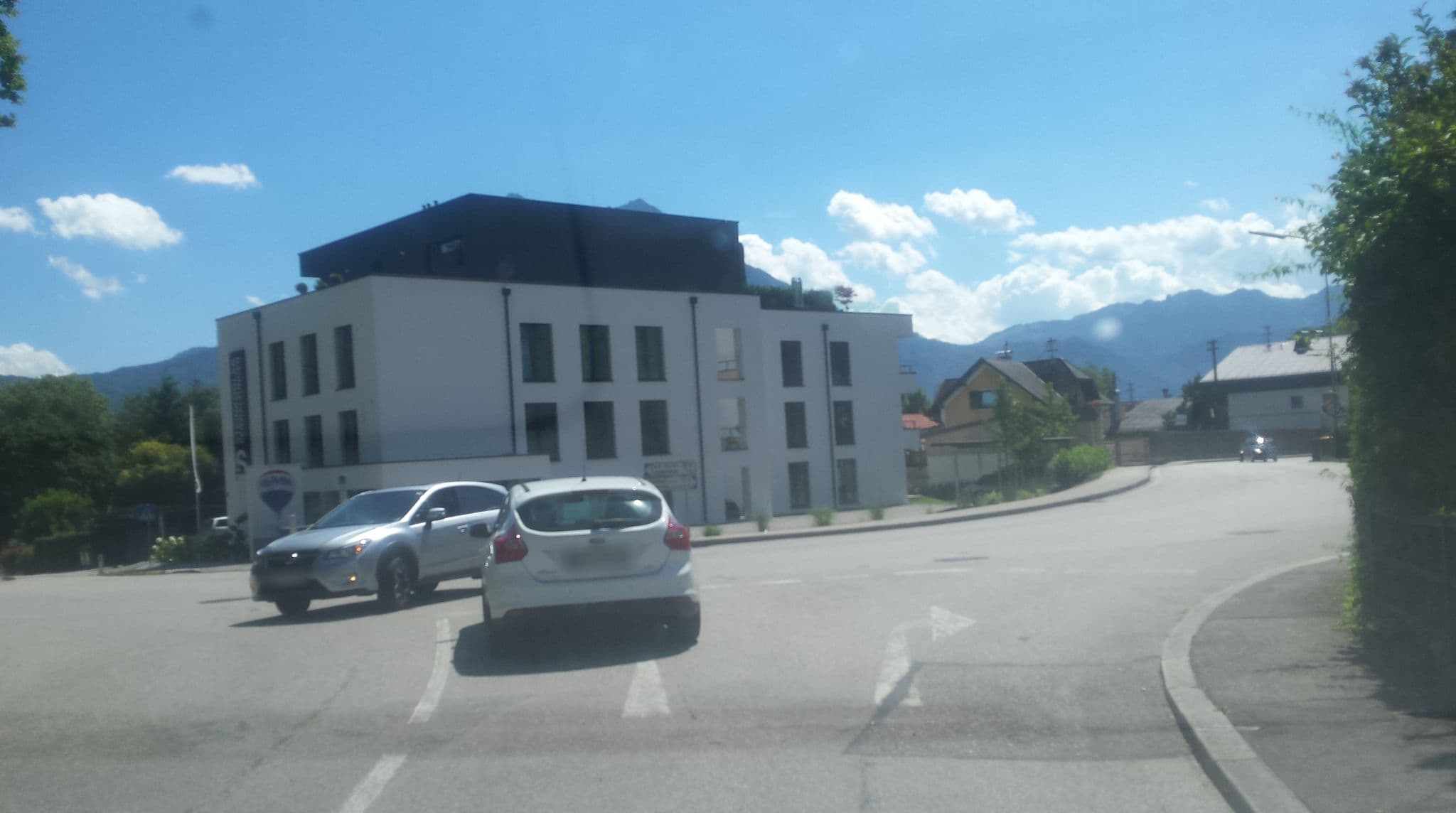 Street view near Villa Traunstein Albinus, Altmünster — © stefan147 (CC BY-SA · Mapillary)