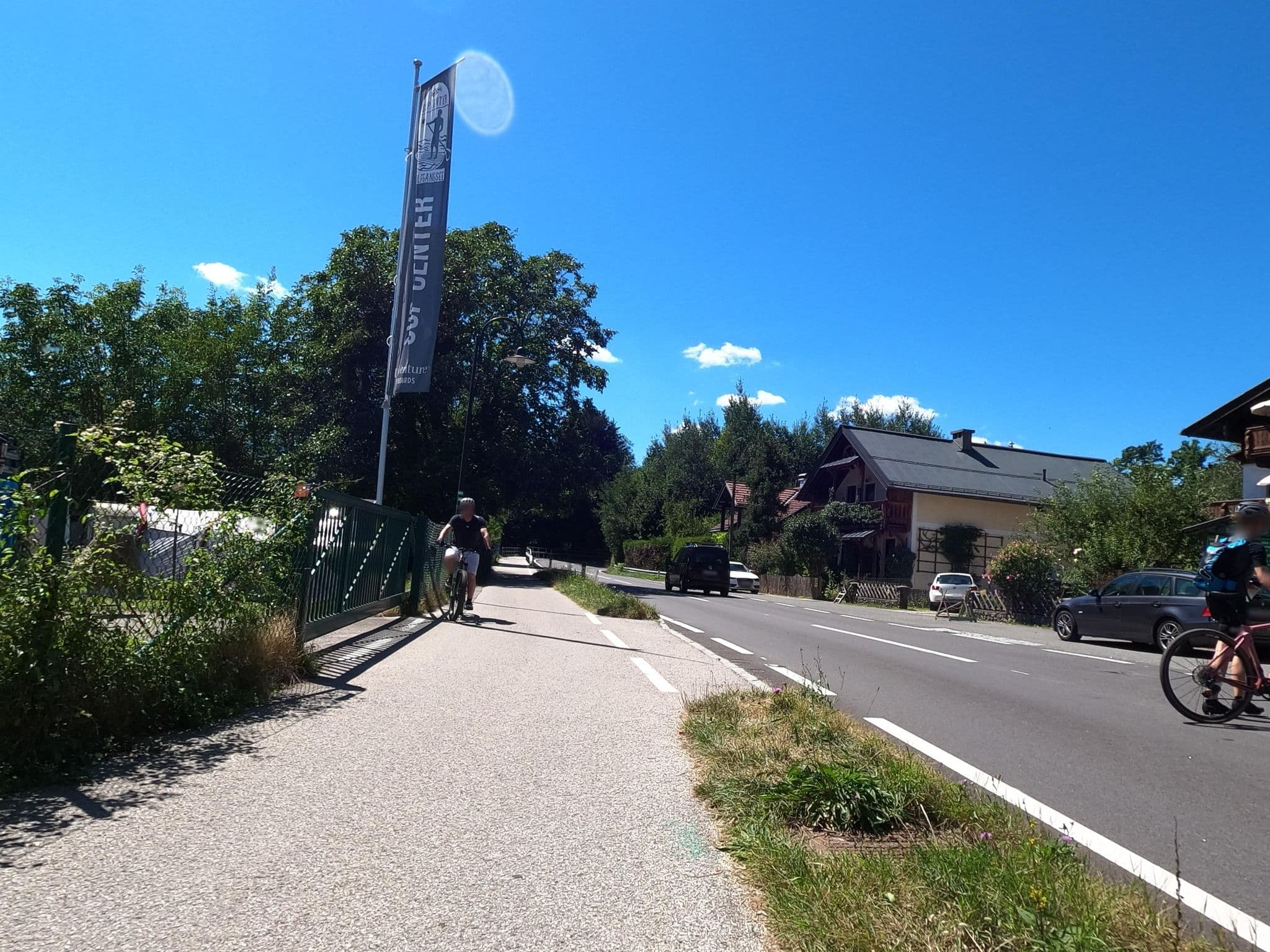 Street view near Bauernhof Suassbauer, Sankt Wolfgang im Salzkammergut — © Langfahrer (CC BY-SA · Mapillary)