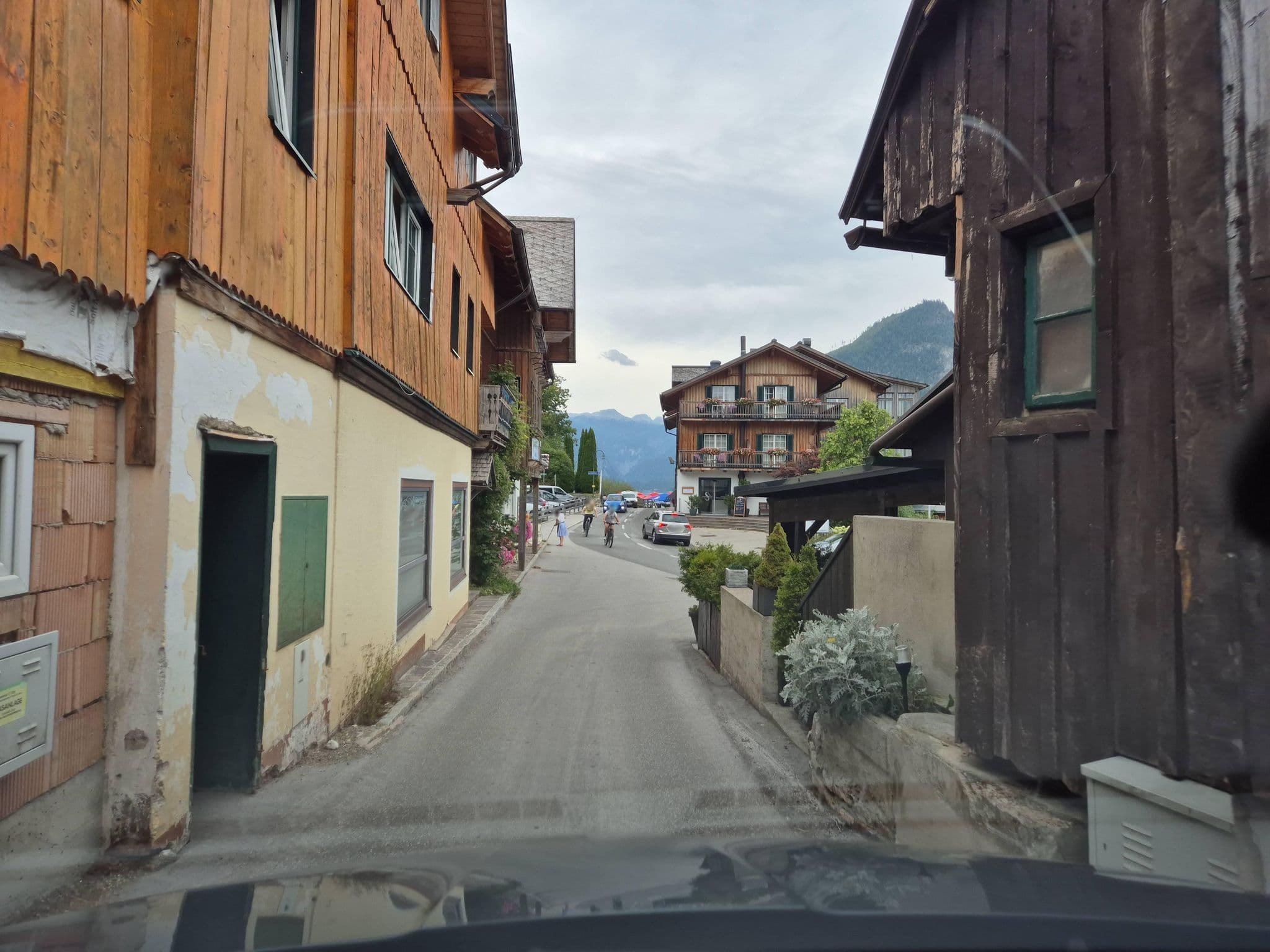 Street view near Gasthaus Waldruhe, Bad Aussee — © schermy_at (CC BY-SA · Mapillary)