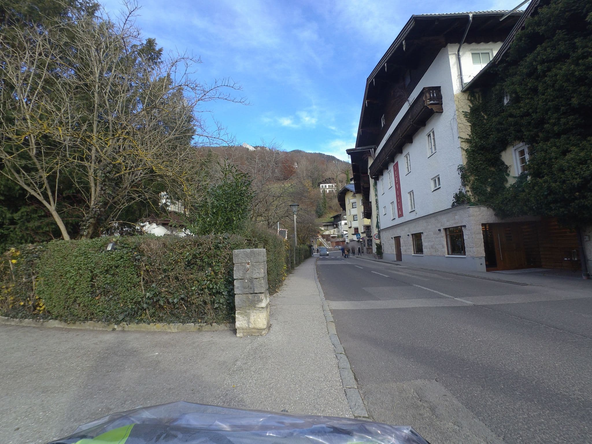 Street view near Hotel Pension Seerose, Sankt Wolfgang im Salzkammergut — © schermy_at (CC BY-SA · Mapillary)