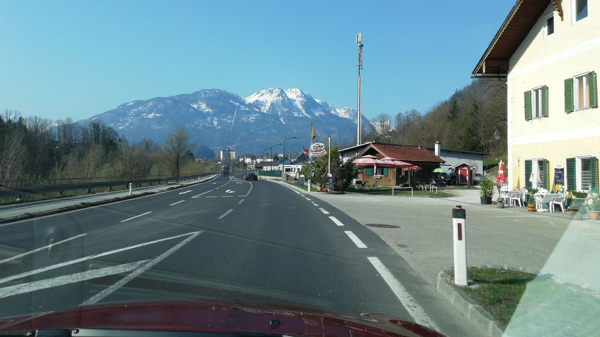 Street view near Gasthaus Zum Bären, Bad Ischl — © gzin (CC BY-SA · Mapillary)