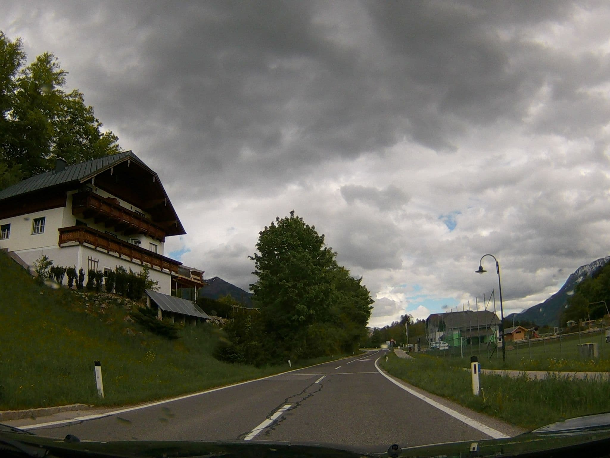 Street view near Gästehaus Kasbichler, Strobl — © oferi (CC BY-SA · Mapillary)