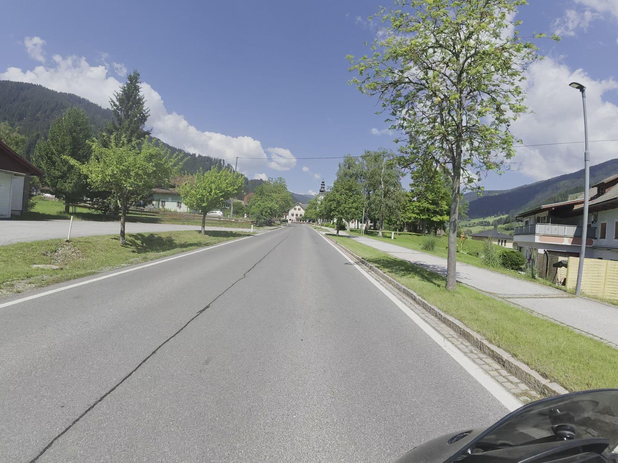 Street view near Ferienhof Obermühlbacher, Bodensdorf — © Guzzi_Franze (CC BY-SA · Mapillary)