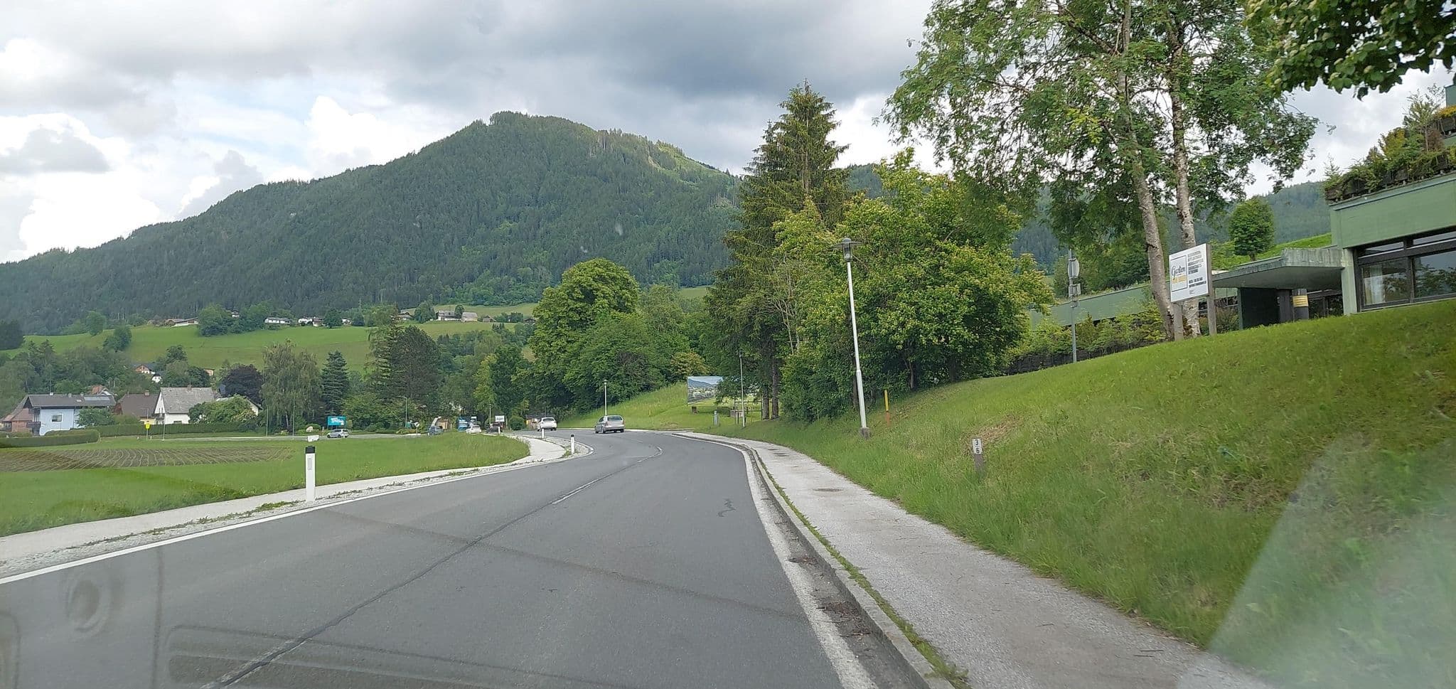 Street view near Alpenhaus Aigen, Stainach — © gzin (CC BY-SA · Mapillary)