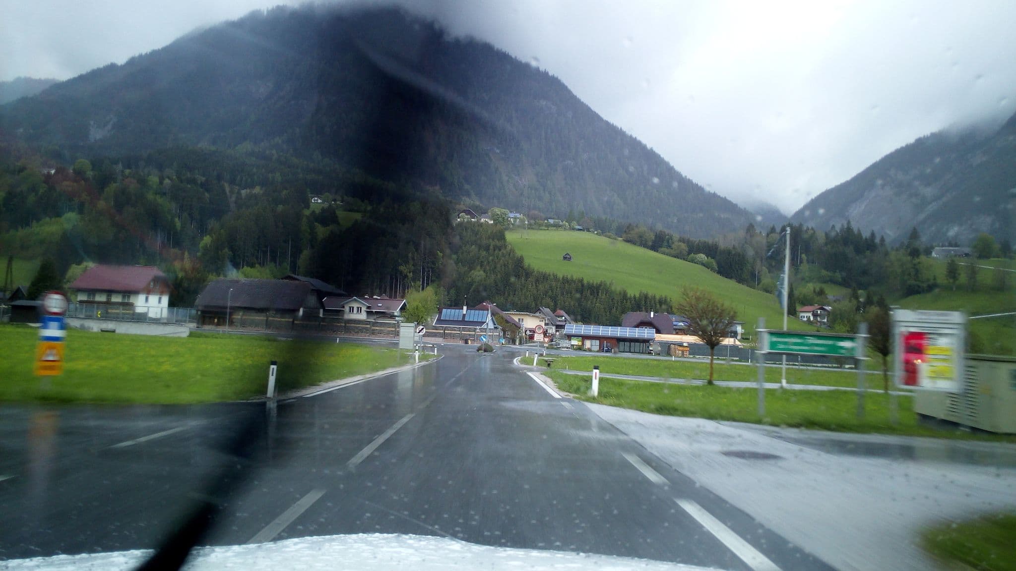 Street view near Hermine Erhardt, Öblarn — © erligb (CC BY-SA · Mapillary)