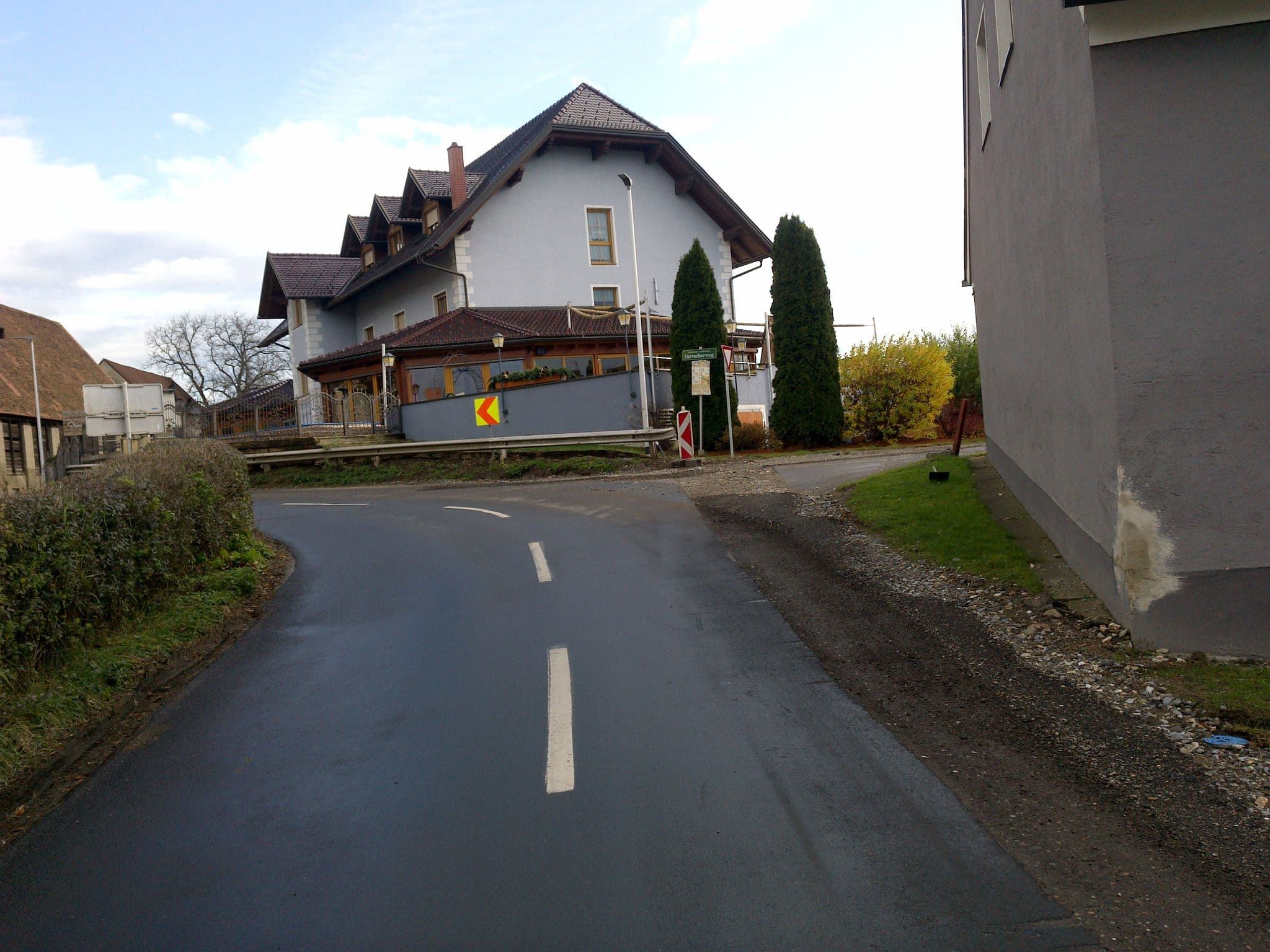 Street view near Christine Temnitzer, Farrach — © deleted_user (CC BY-SA · Mapillary)