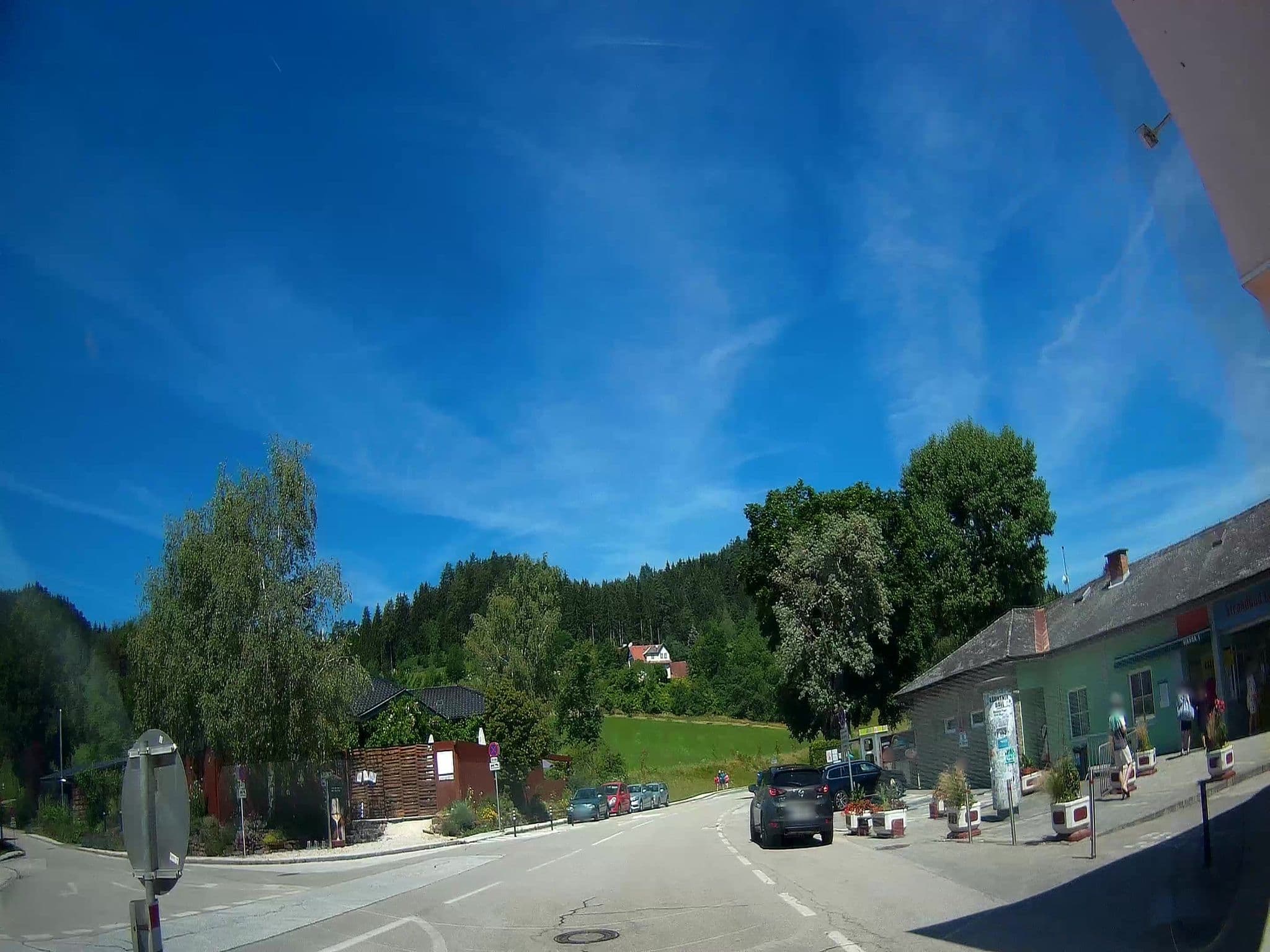 Street view near Seegasthaus am Längsee, Launsdorf — © fuchserl (CC BY-SA · Mapillary)