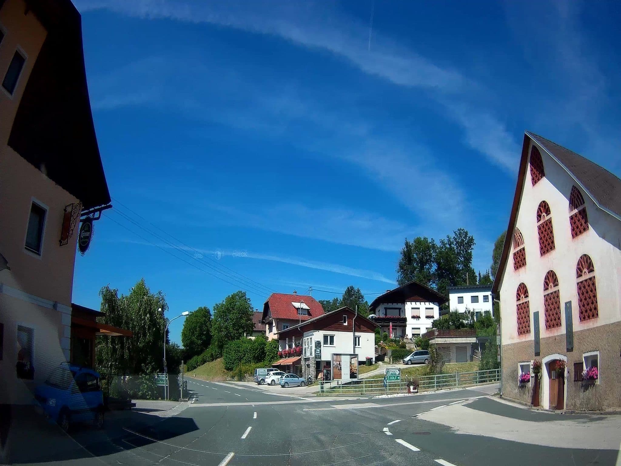 Street view near RS Presswerk Hochosterwitz OG, Launsdorf — © fuchserl (CC BY-SA · Mapillary)