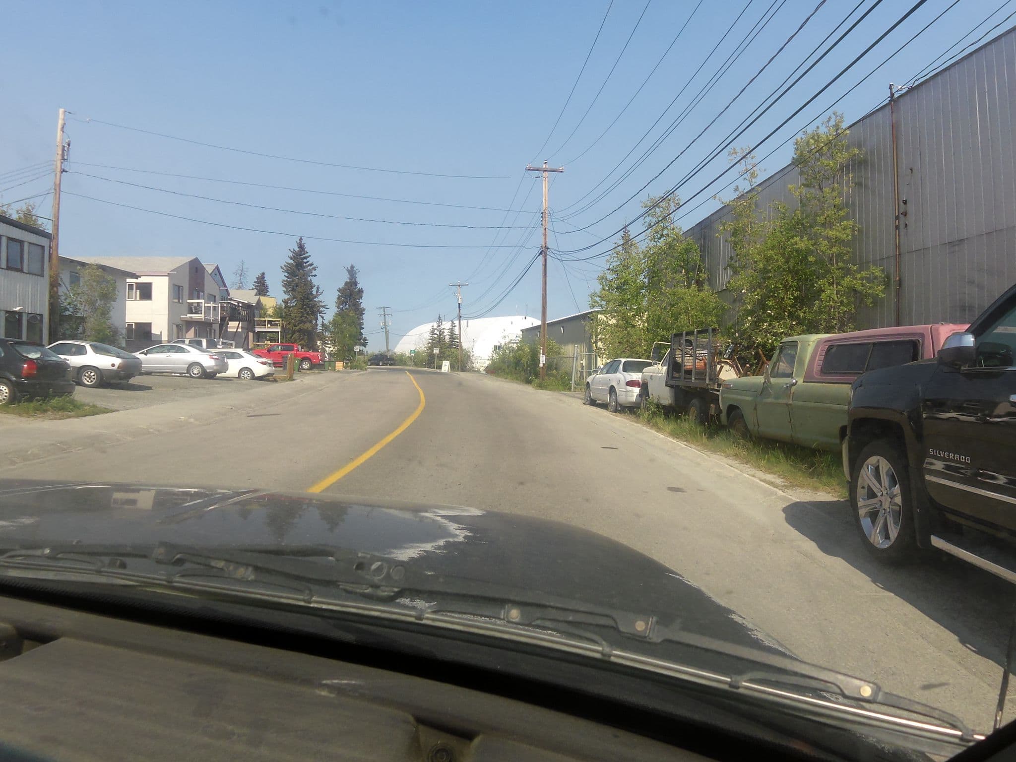 Street view near Mo's Houseboat B&B, Yellowknife — © alexthepuffin (CC BY-SA · Mapillary)