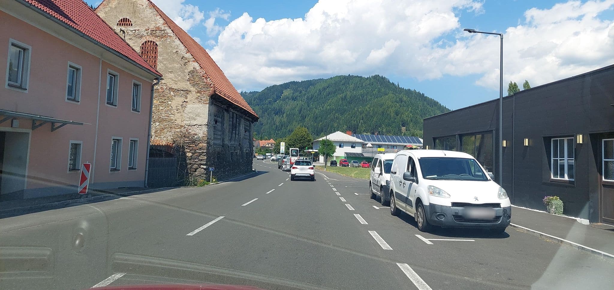Street view near Alfred Karner, Pöls — © gzin (CC BY-SA · Mapillary)
