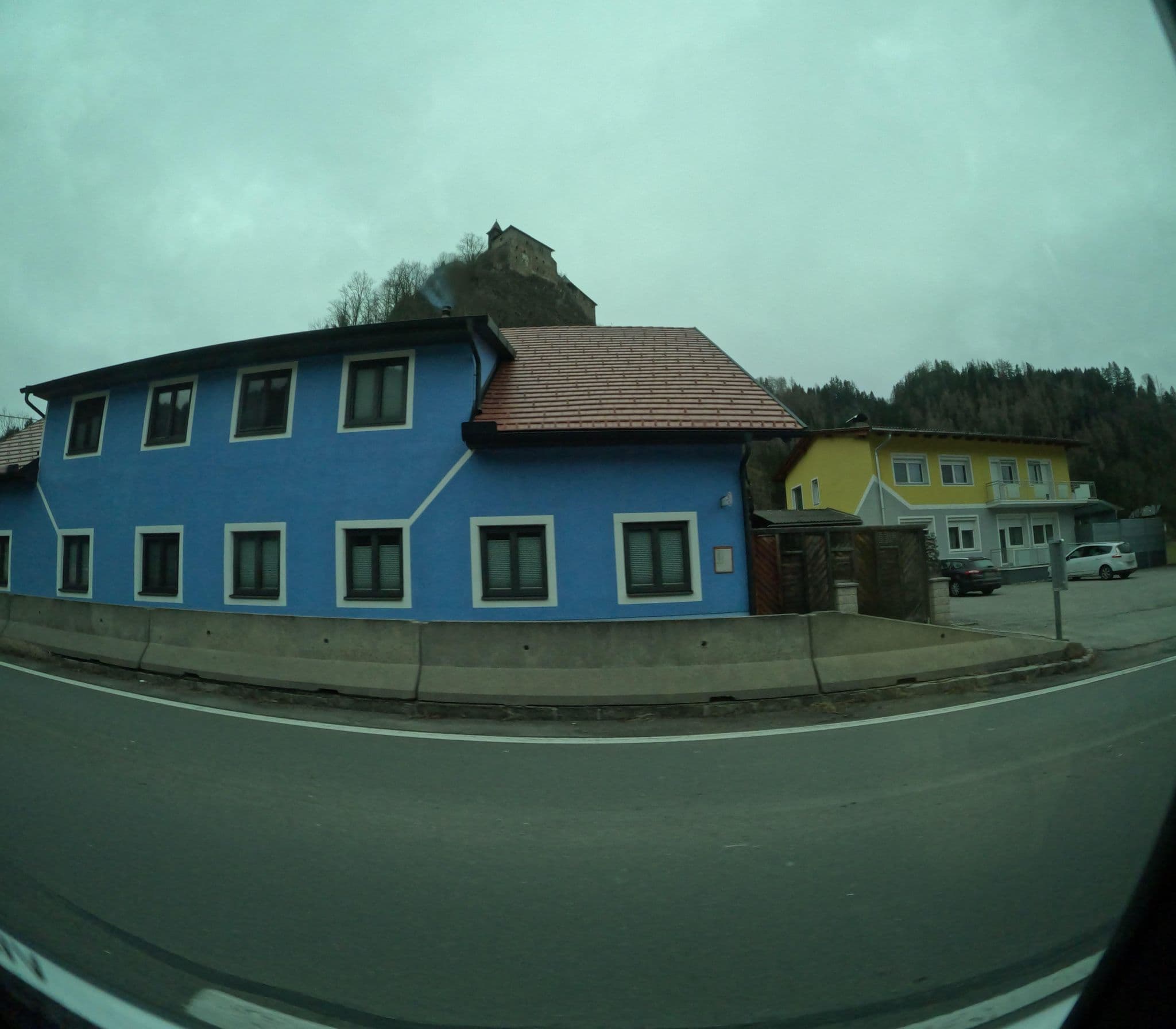 Street view near Gasthaus Schloßwirt, Friesach — © erias (CC BY-SA · Mapillary)