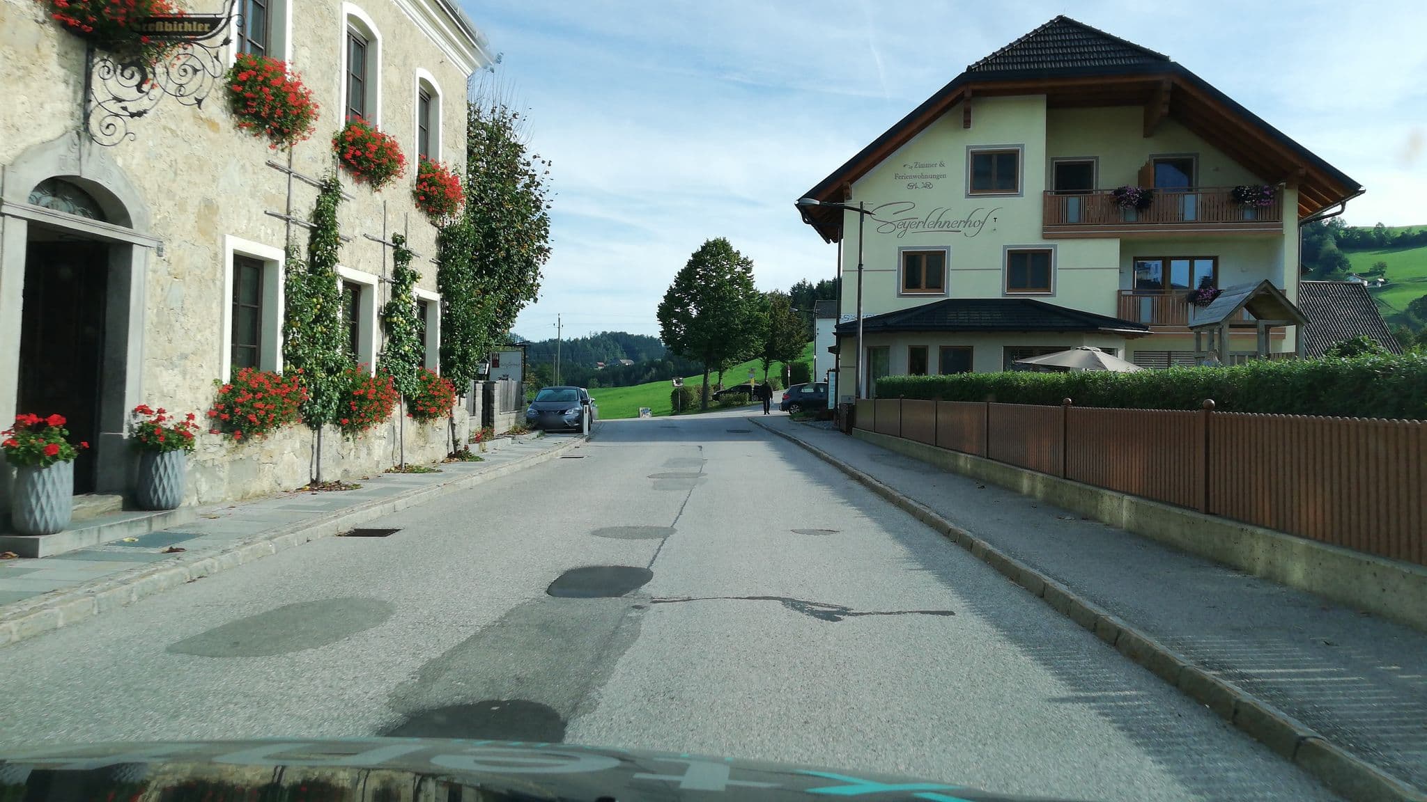 Street view near Roisentaverne, Maria Neustift — © gzin (CC BY-SA · Mapillary)