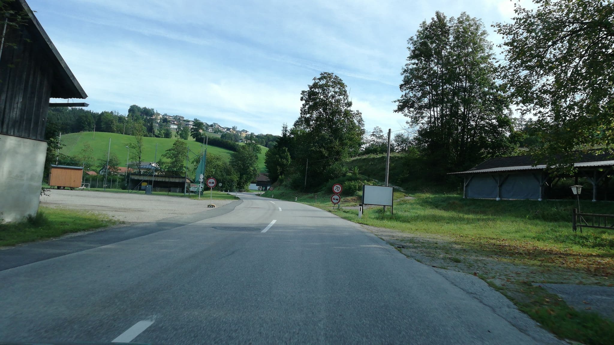 Street view near Gasthaus zur Loidlmühle - Inh. Rosemarie Holzner, Maria Neustift — © gzin (CC BY-SA · Mapillary)