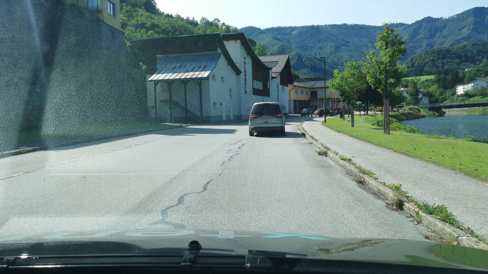 Street view near Gasthaus Martinistubn, Reichraming — © gzin (CC BY-SA · Mapillary)