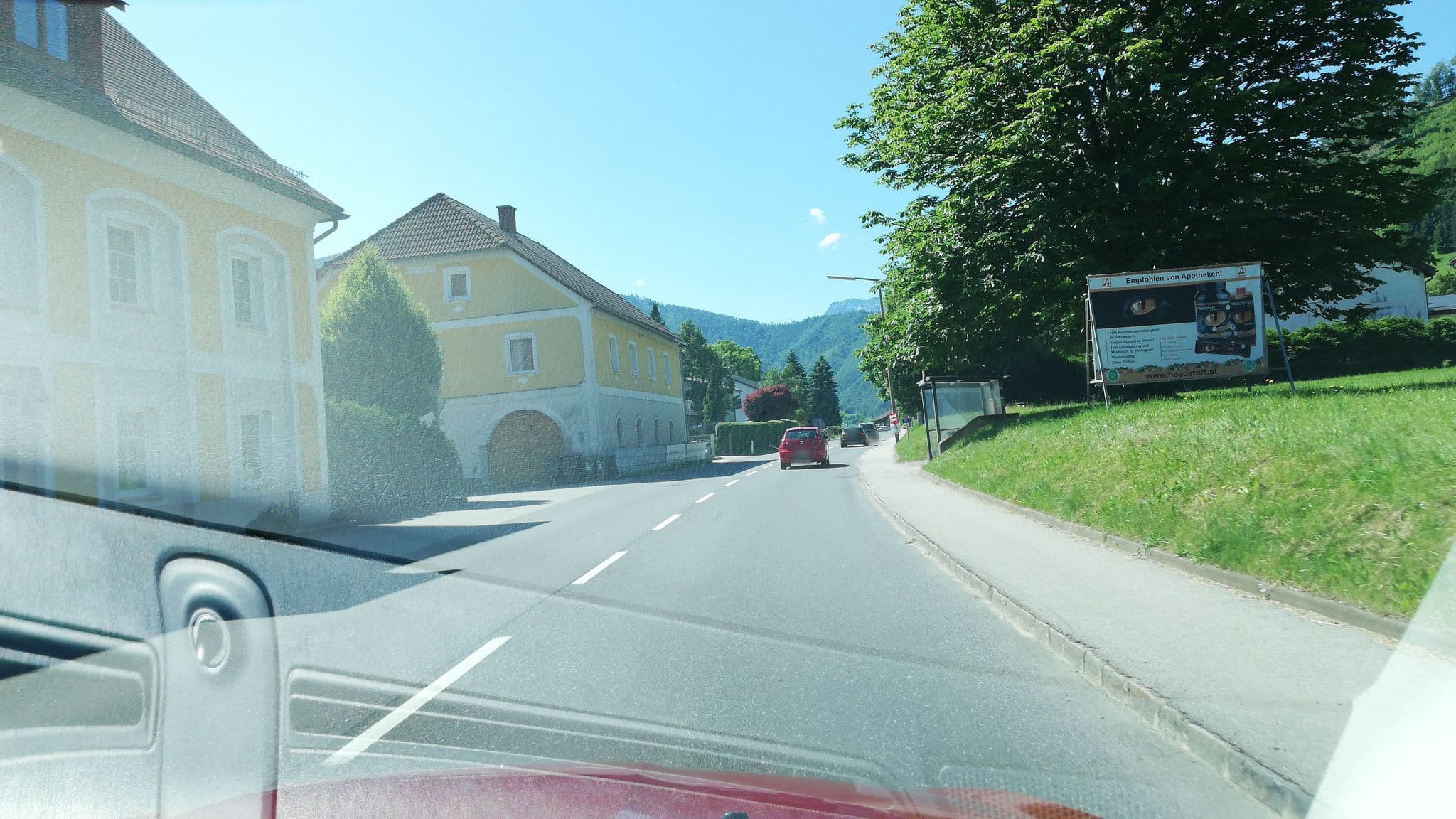 Street view near Ernst Schlader, Leonstein — © gzin (CC BY-SA · Mapillary)