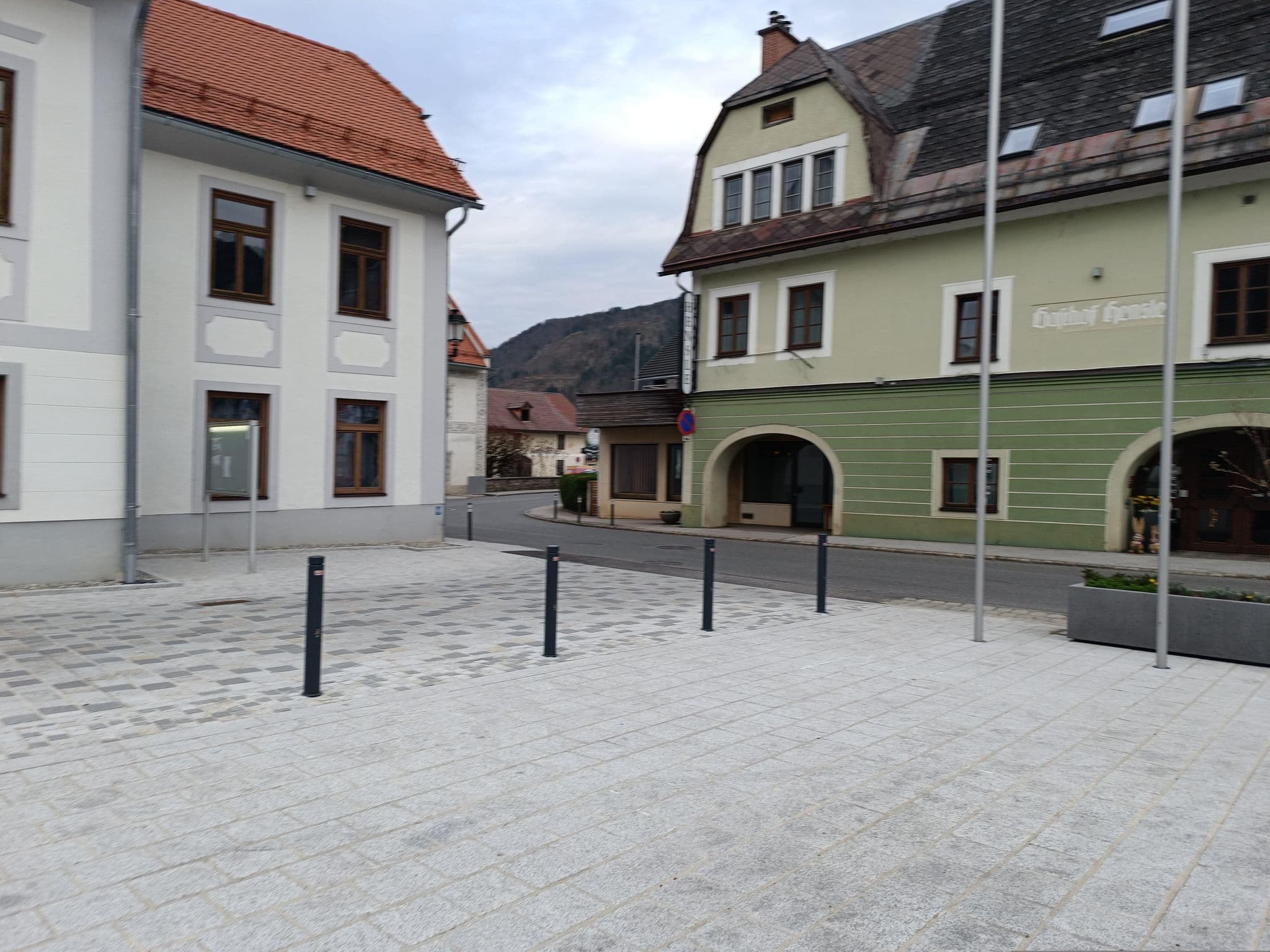 Street view near Hensle der Gasthof in St. Gallen, Hall bei Admont — © Duro (CC BY-SA · Mapillary)