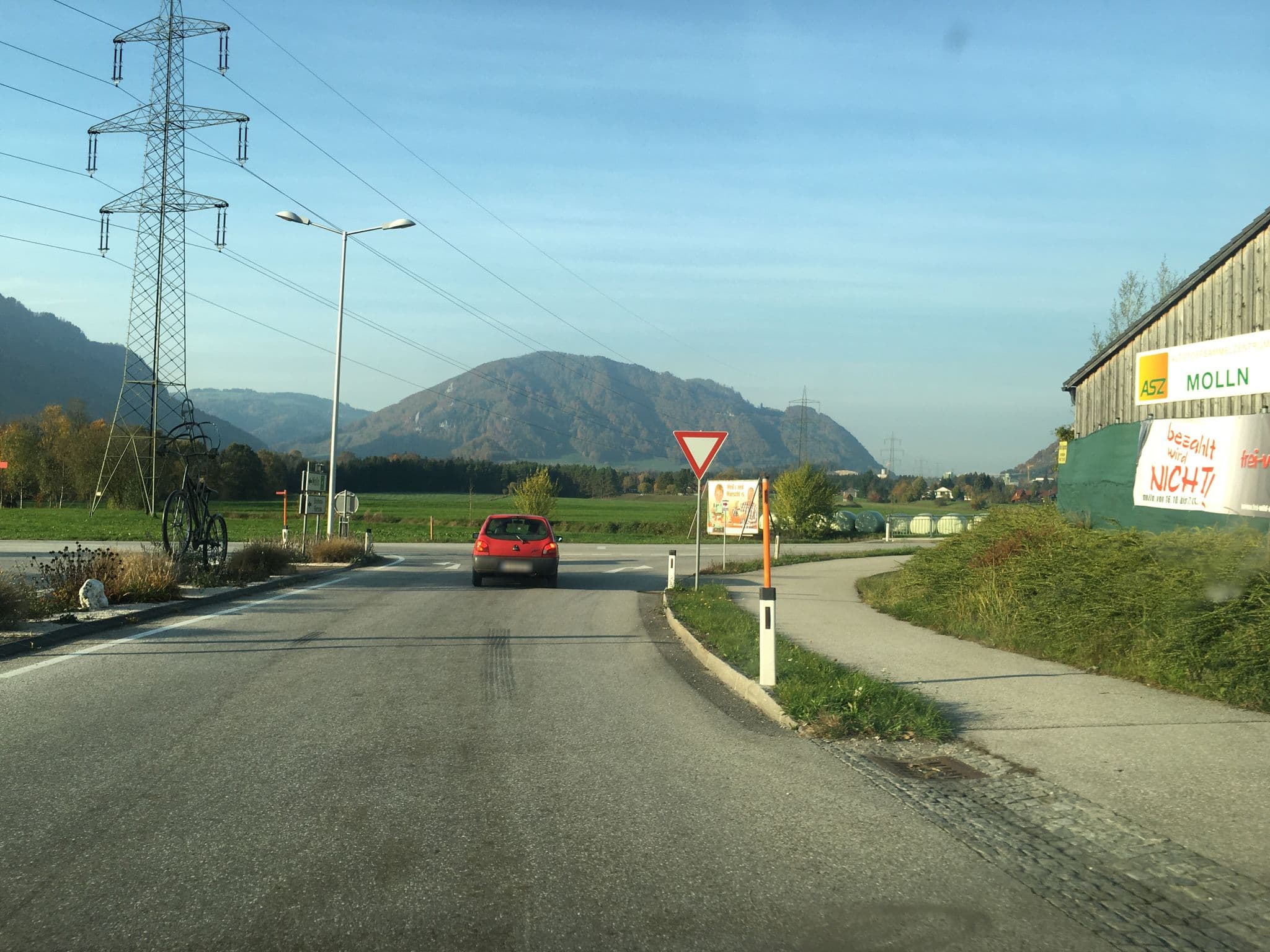 Street view near Gasthaus Stefaniebrücke, Molln — © mayrmart (CC BY-SA · Mapillary)