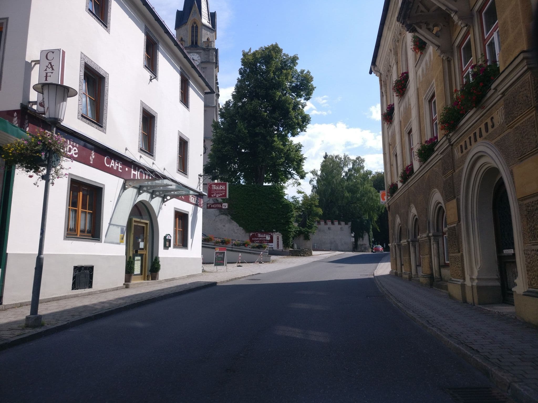 Street view near G & K Gastro Og, Admont — © map_hard (CC BY-SA · Mapillary)