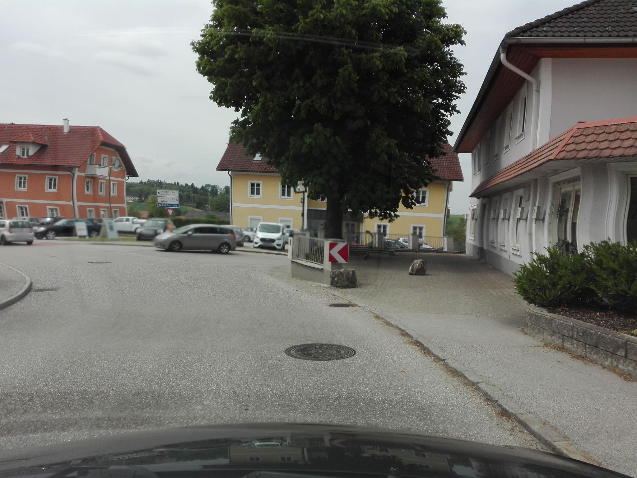 Street view near Langeder Walter, Ried im Traunkreis — © suriv (CC BY-SA · Mapillary)