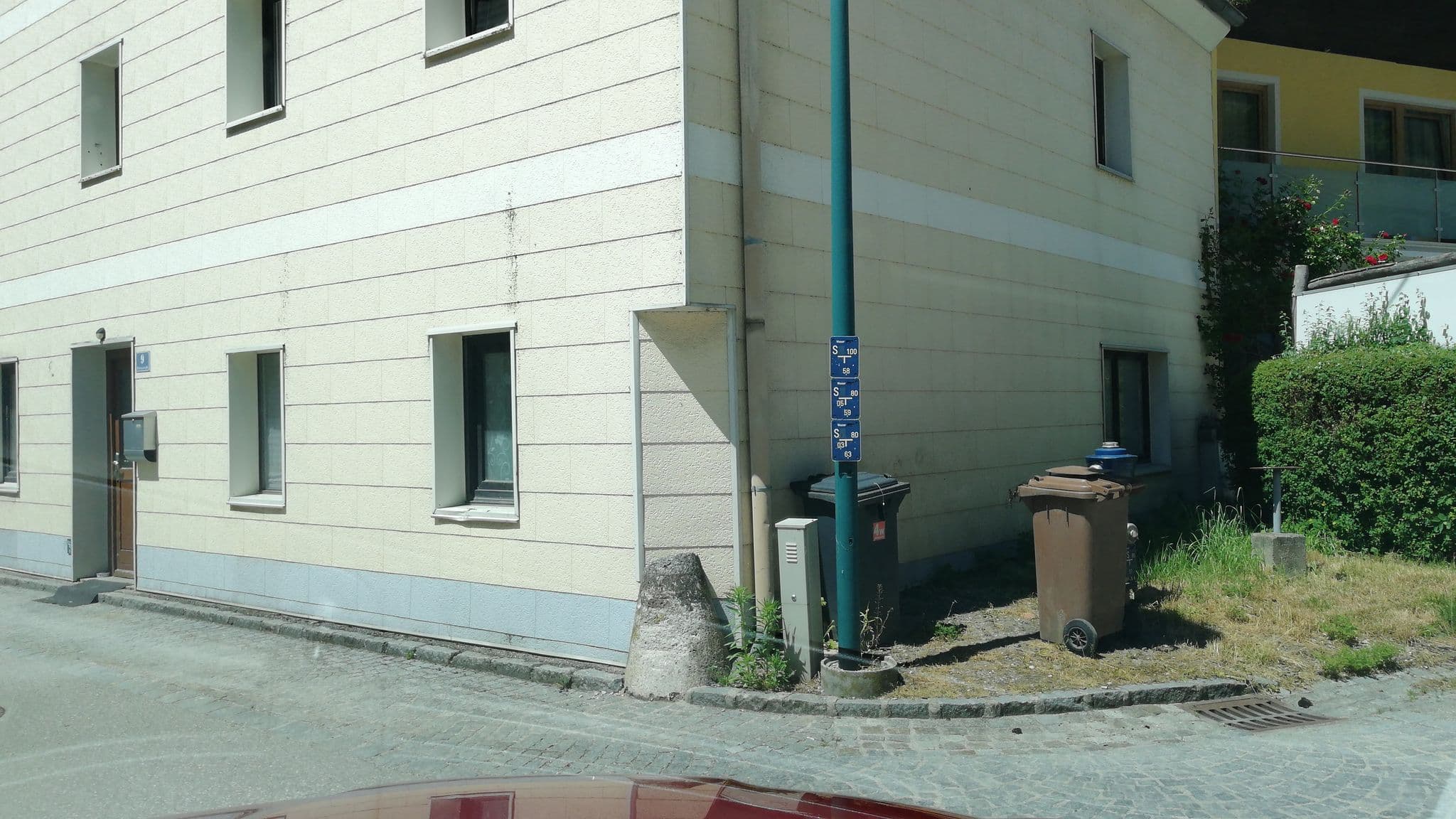 Street view near Gasthaus Kinzl, Offenhausen — © gzin (CC BY-SA · Mapillary)