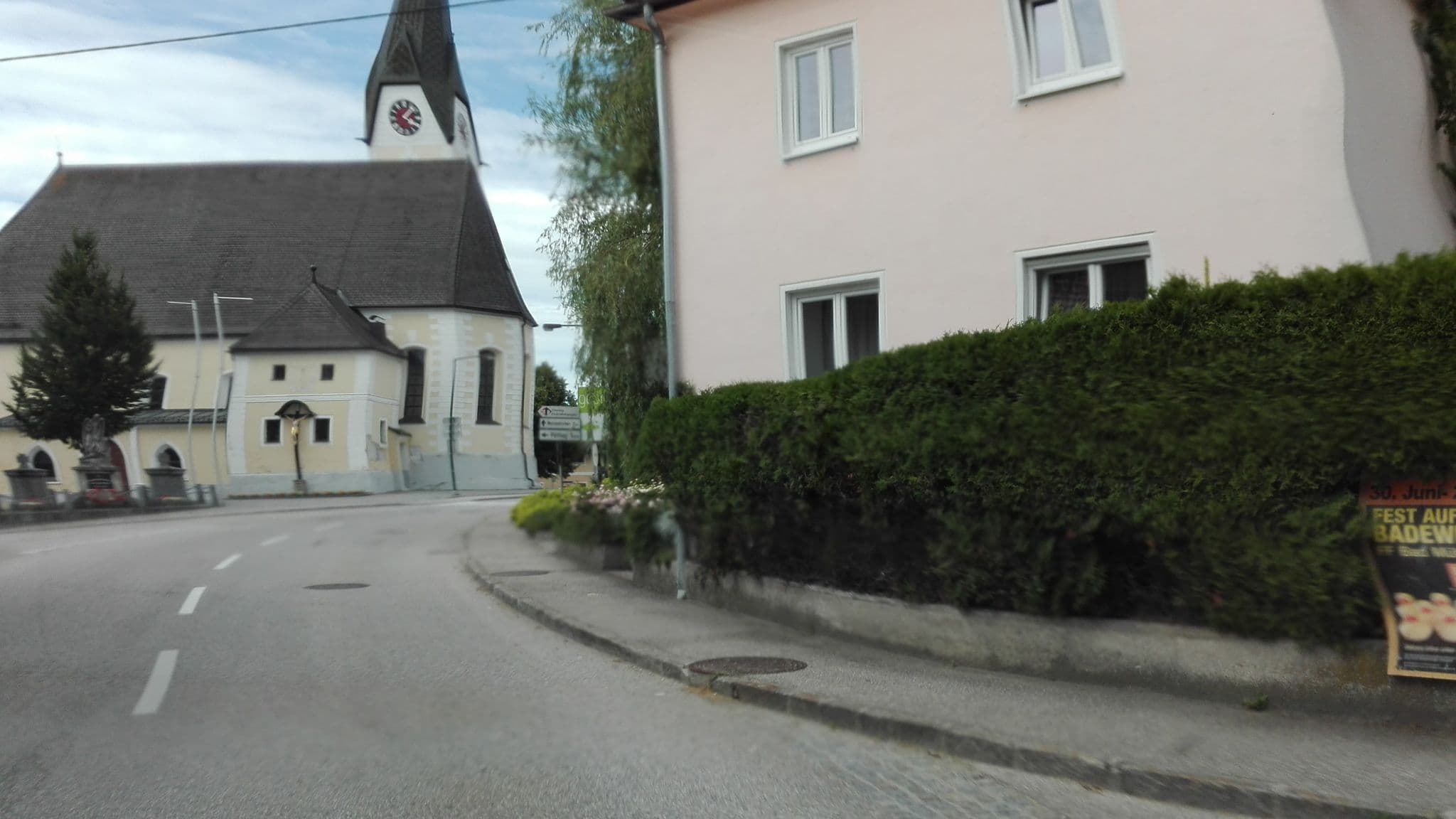 Street view near Übleis Franz, Waizenkirchen — © suriv (CC BY-SA · Mapillary)