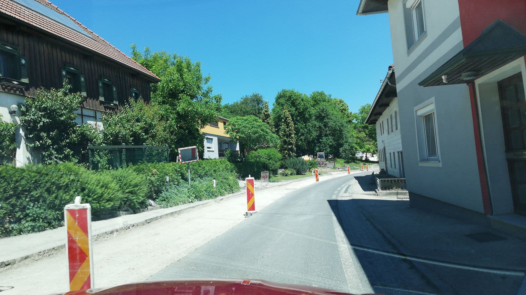 Street view near Josefine Stögmüller, Offenhausen — © gzin (CC BY-SA · Mapillary)
